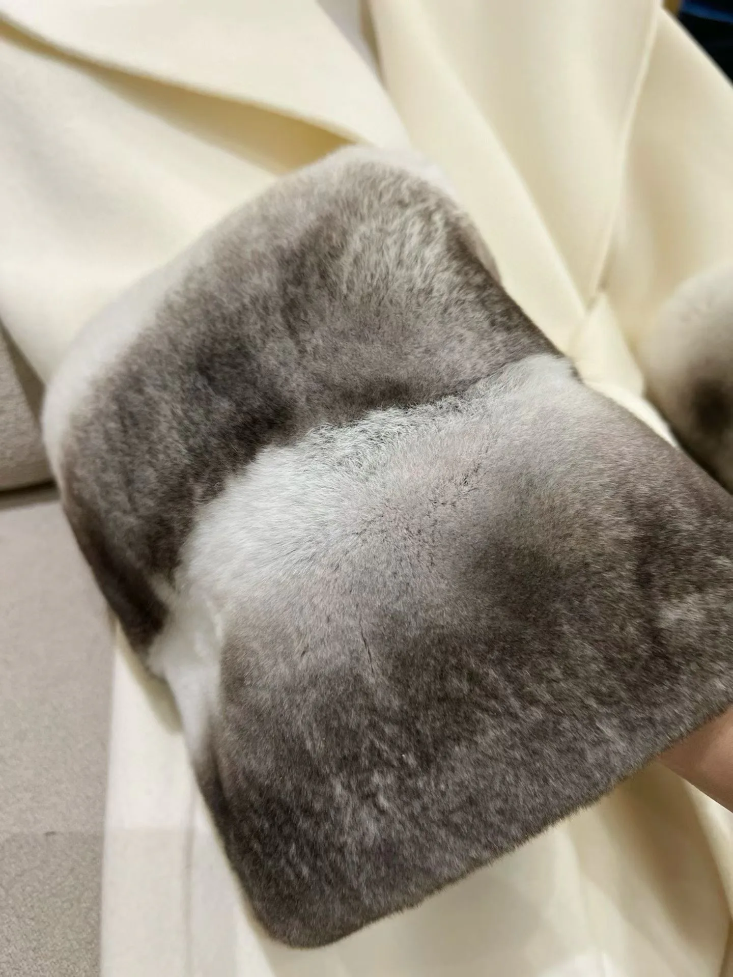 Пальто Женские Christian Dior 241410