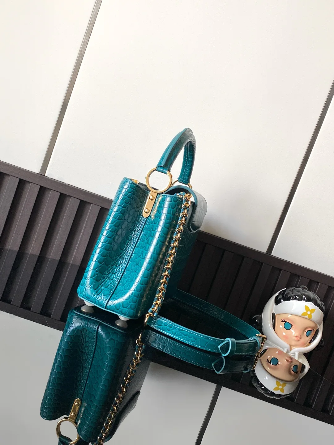 Классические Сумки Женские Louis Vuitton 18019348