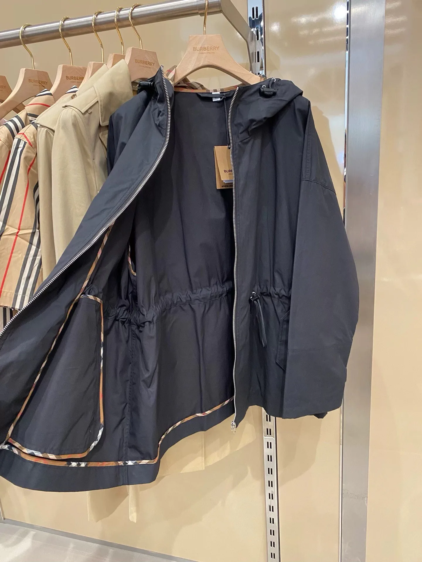 Куртки И Пуховики Женские Burberry 9735497