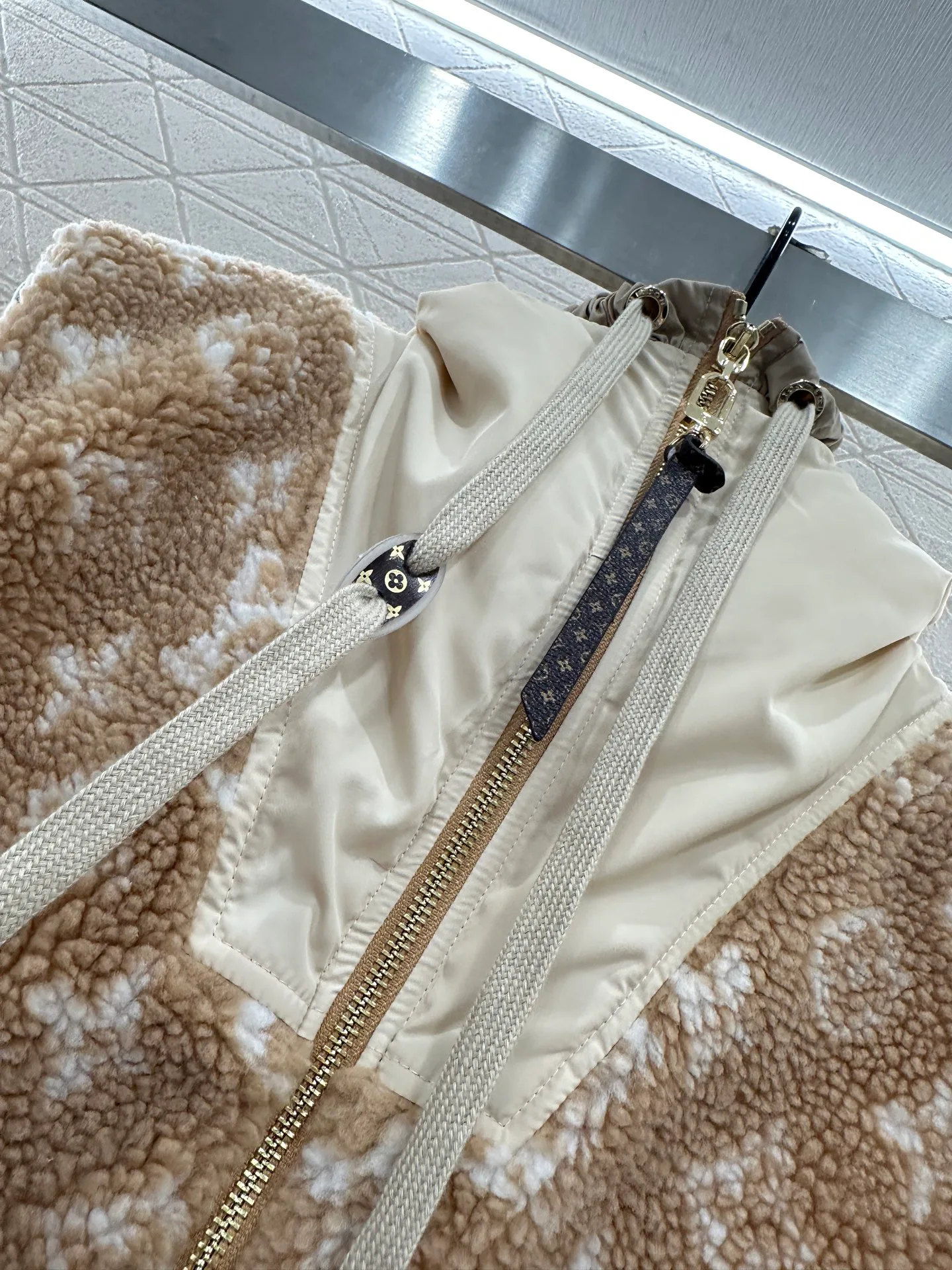 Жилеты Женские Louis Vuitton 172544