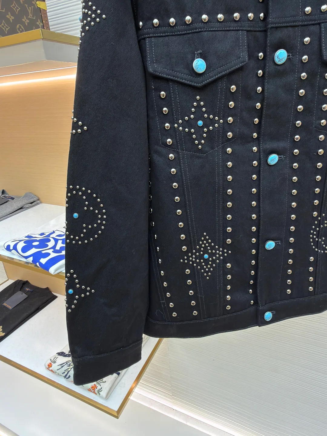 Куртки И Пуховики Мужские Louis Vuitton 9033827