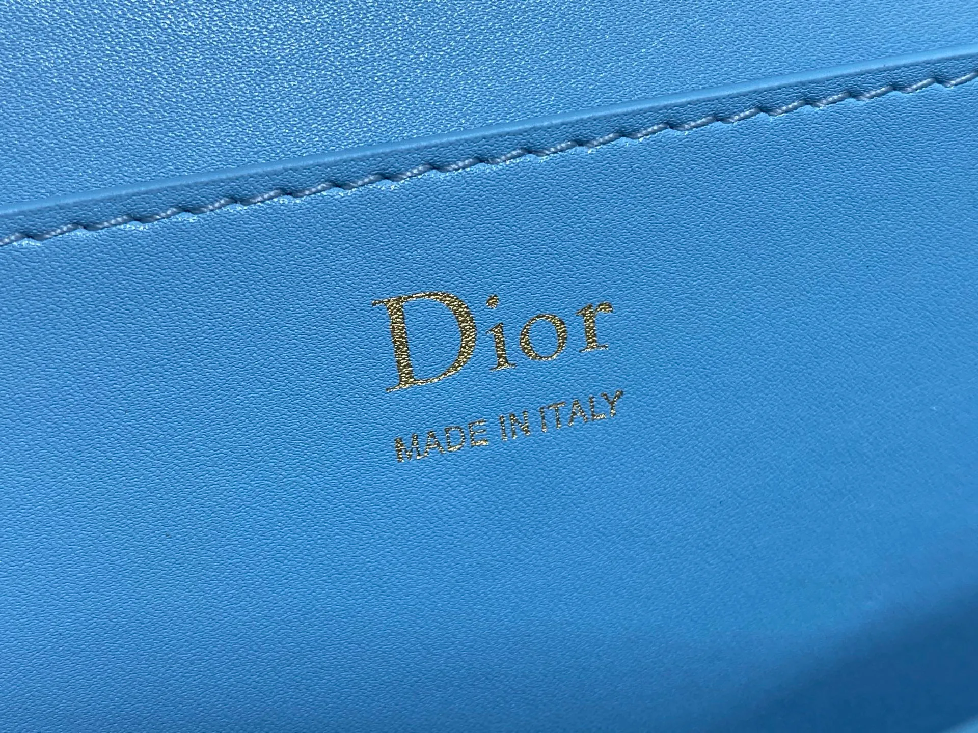 Классические Сумки Женские Christian Dior 16974217