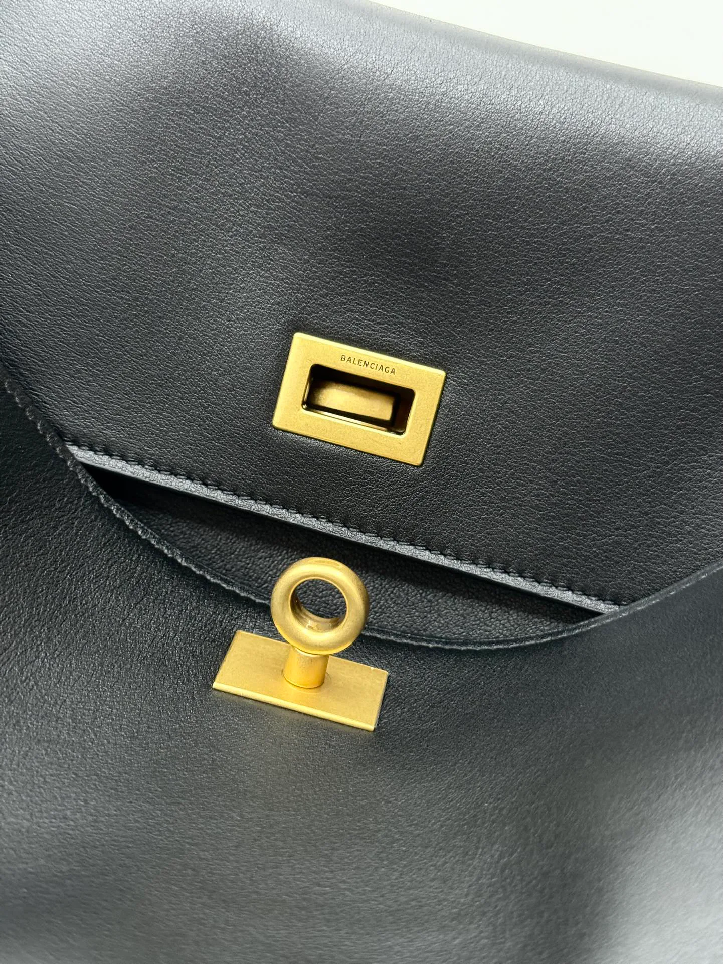 Сумки На Ремне Женские Balenciaga 4108