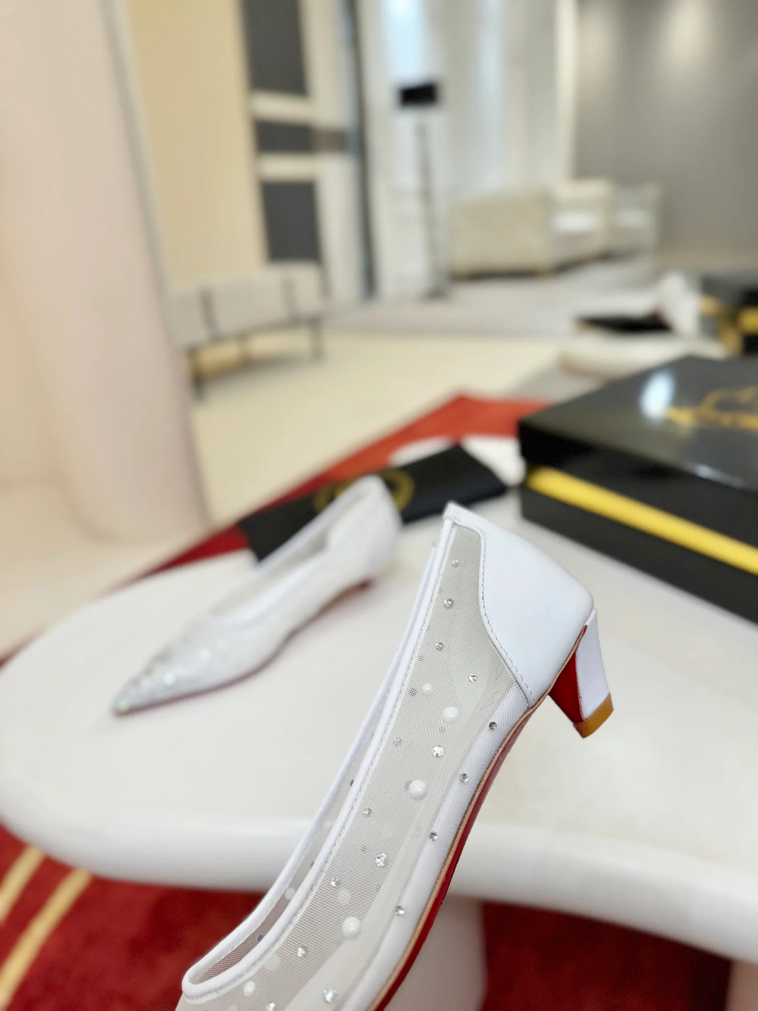 Туфли Женские Christian Louboutin 11863220