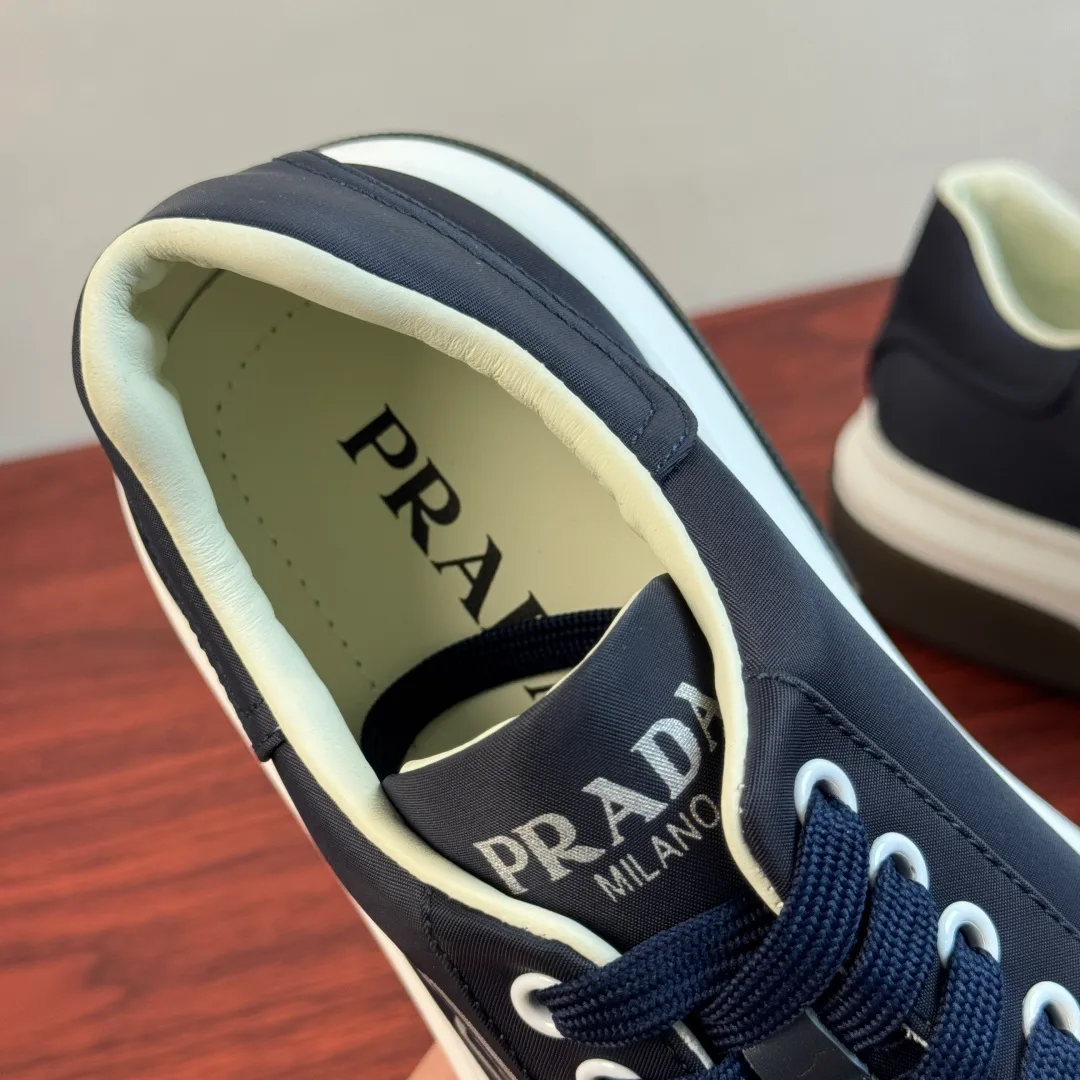 Кроссовки Мужские Prada 16935016