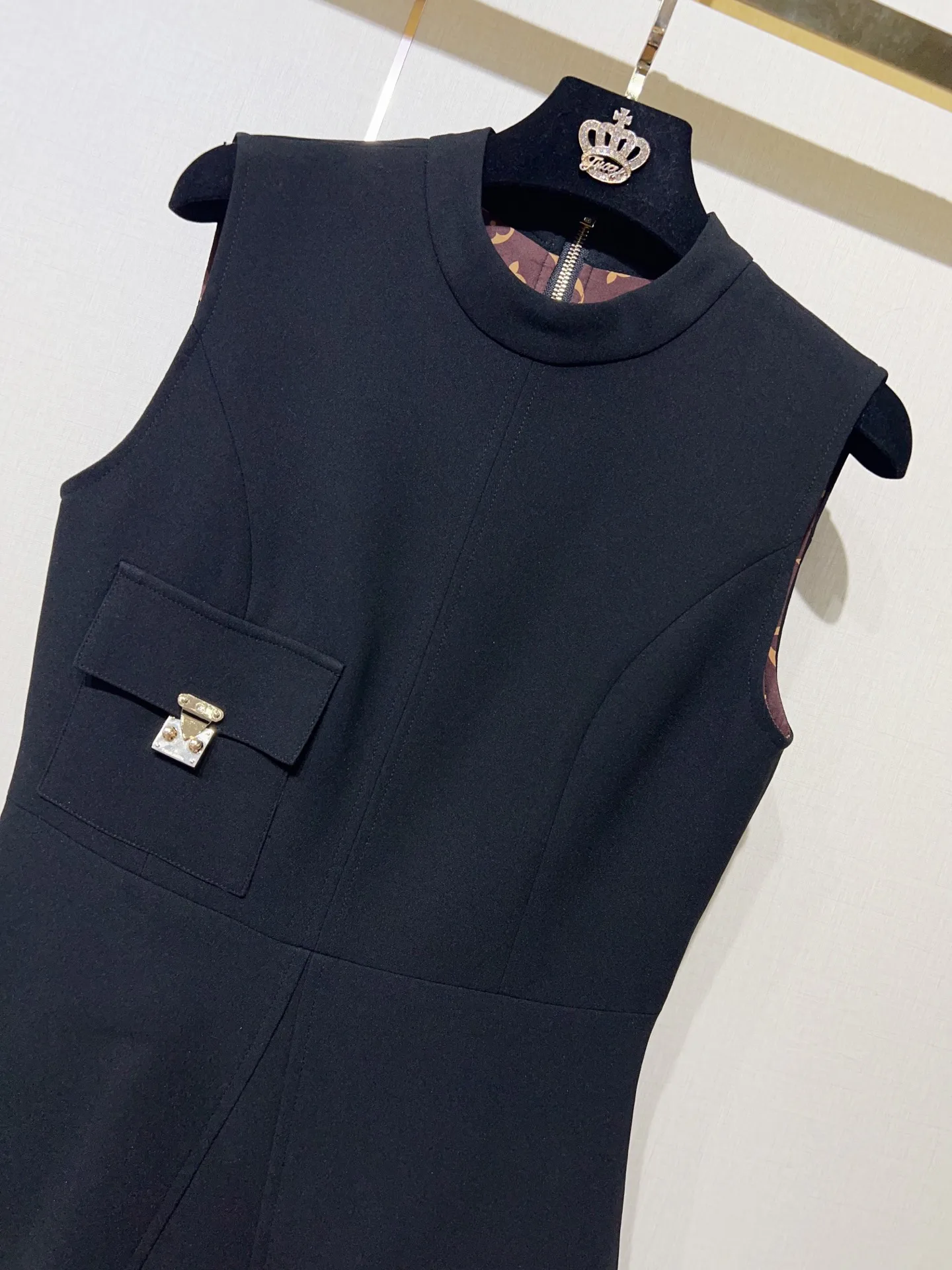 Платья Женские Louis Vuitton 18259361