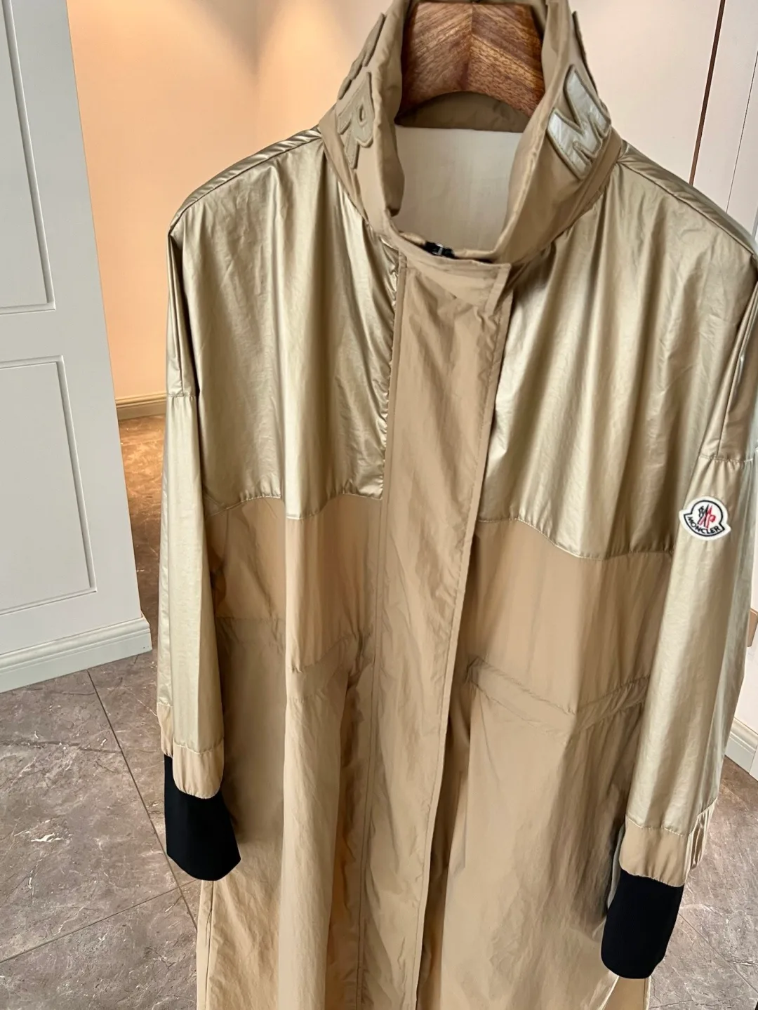 Куртки И Пуховики Женские Moncler 11489415