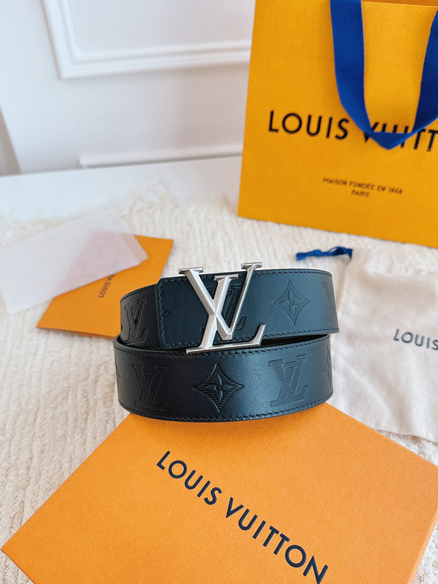 Ремни Louis Vuitton 3089