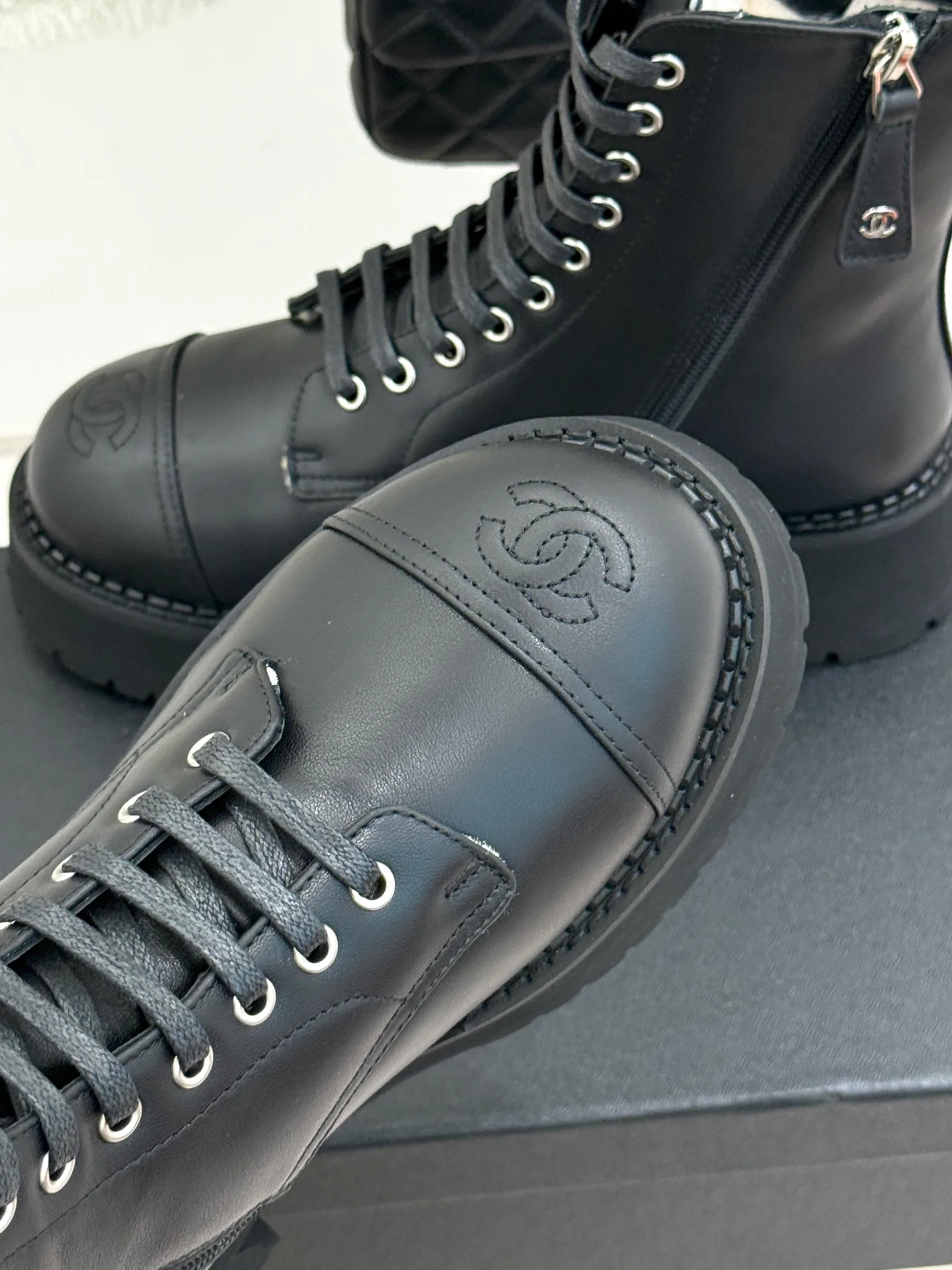 Ботинки Женские Chanel 19570321