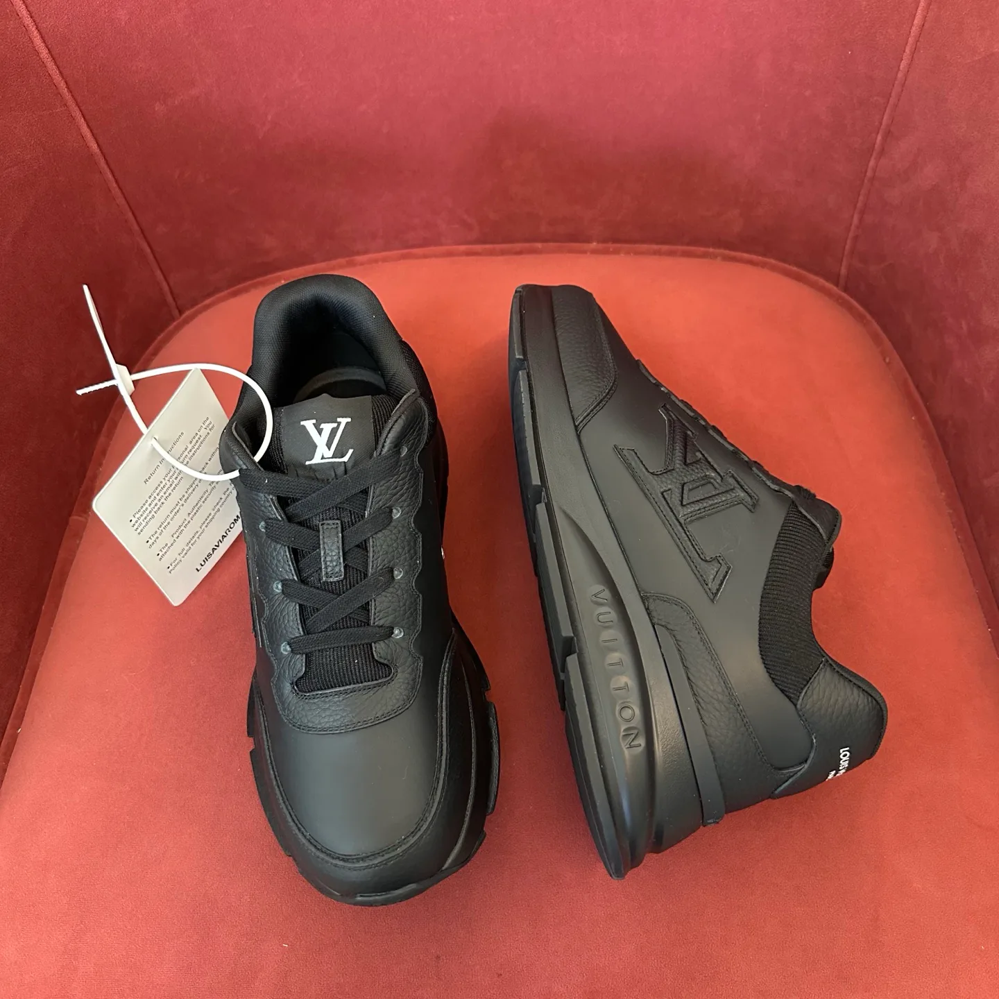 Кроссовки Женские Louis Vuitton 17460369