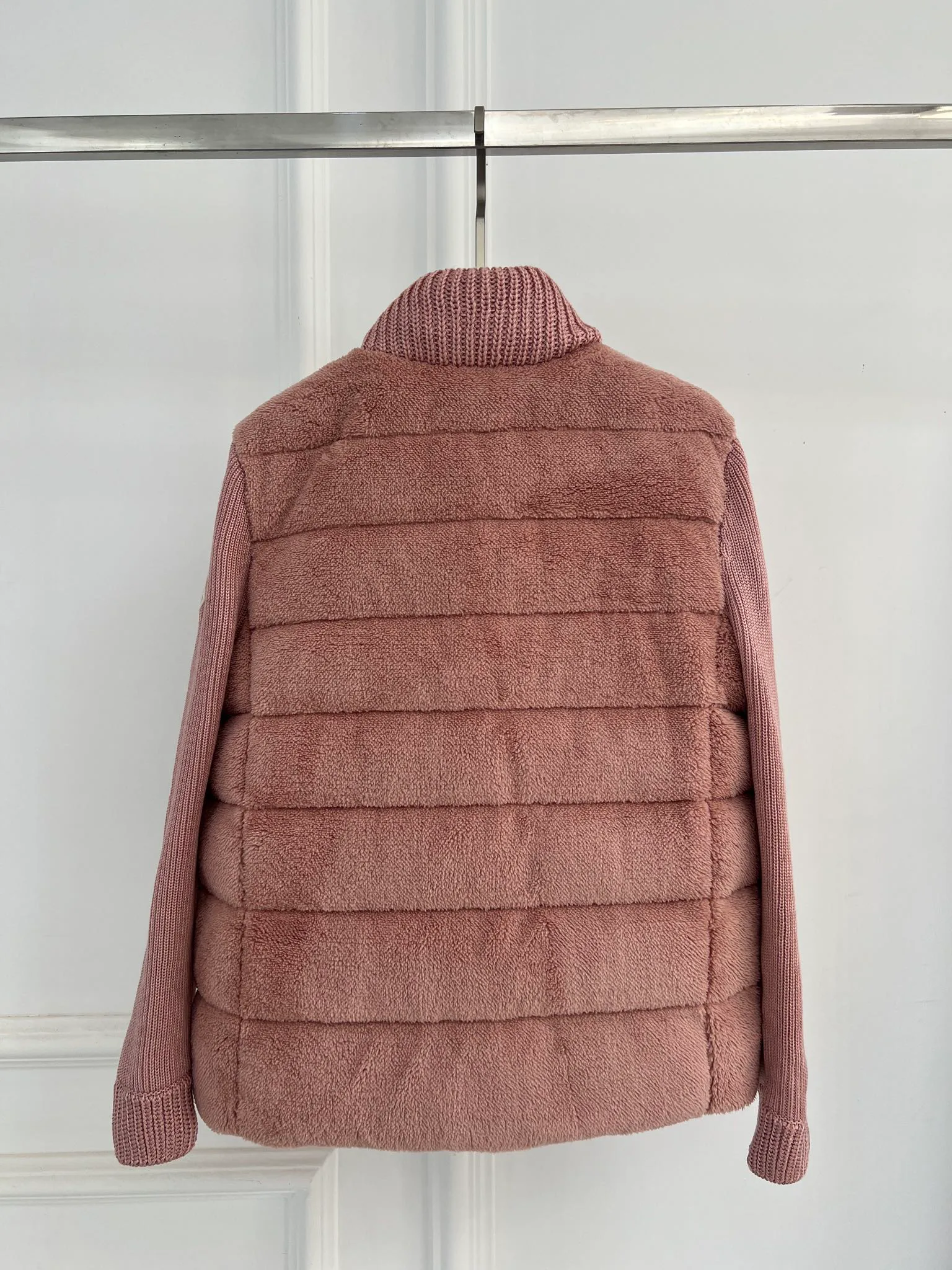 Куртки И Пуховики Женские Moncler 18416245