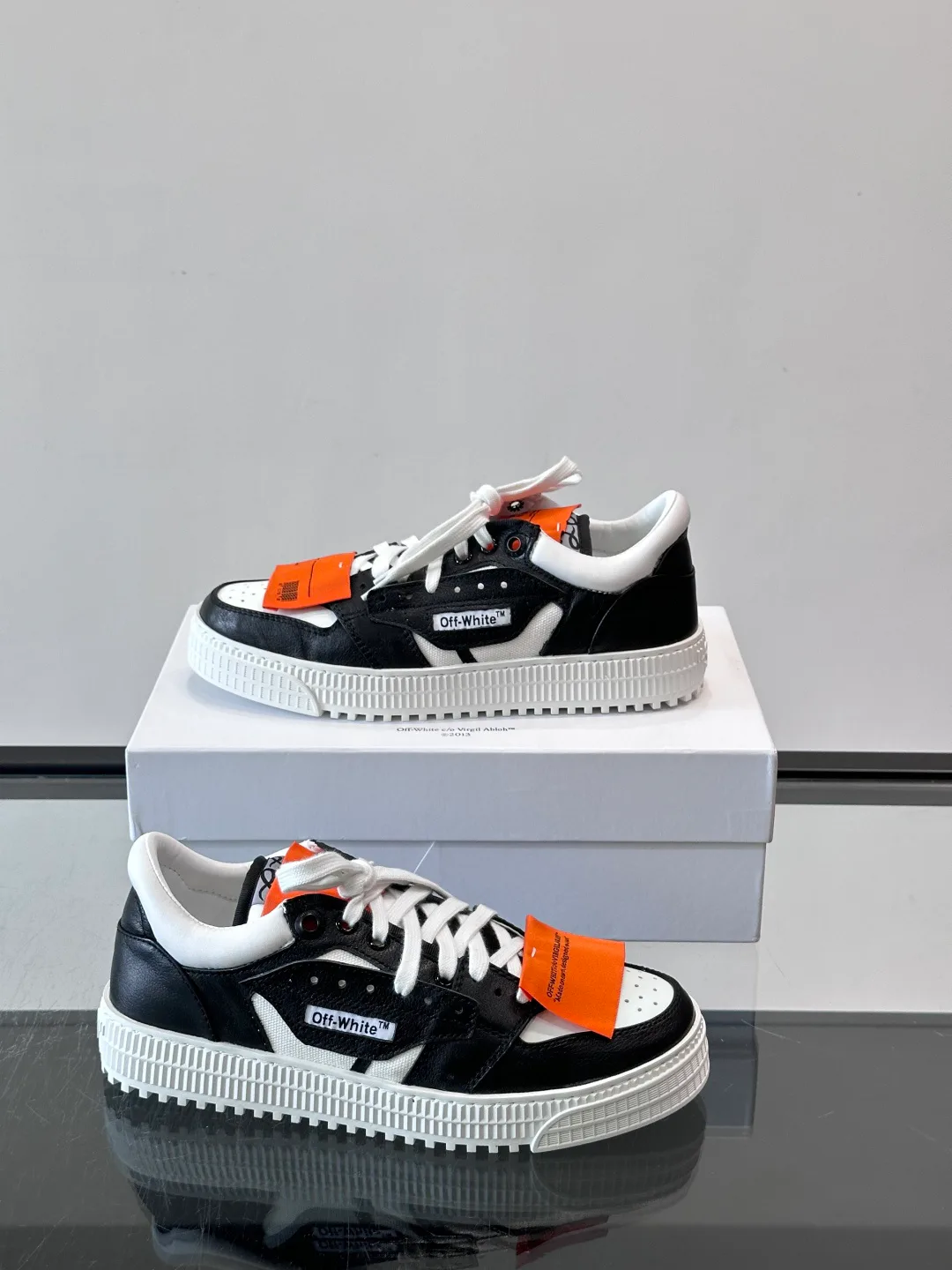 Кроссовки Женские Off-White 18102422