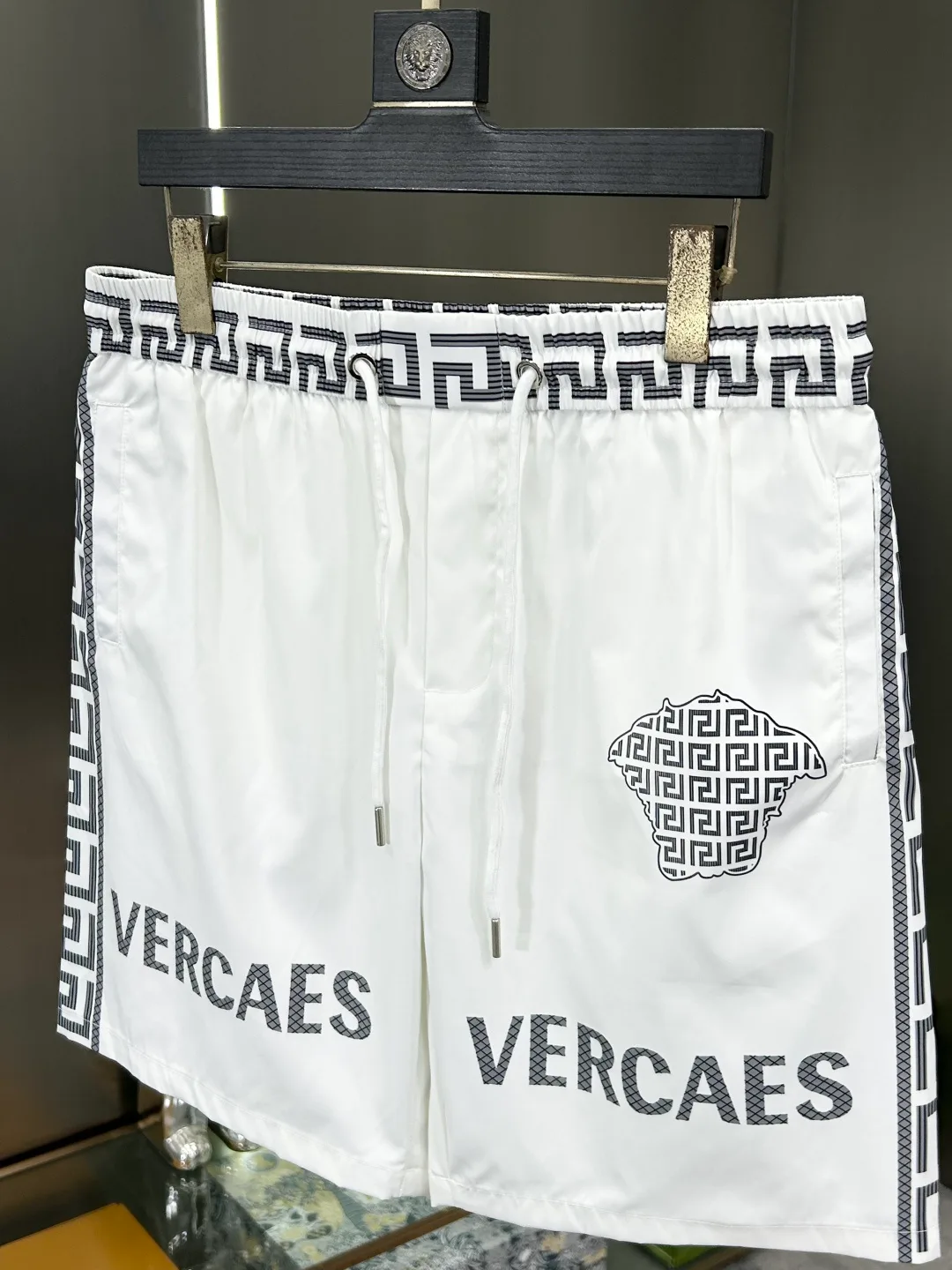 Шорты Мужские Versace 16923354