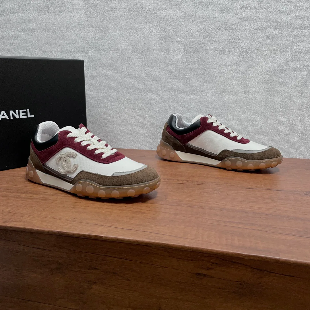 Кроссовки Женские Chanel 18247250