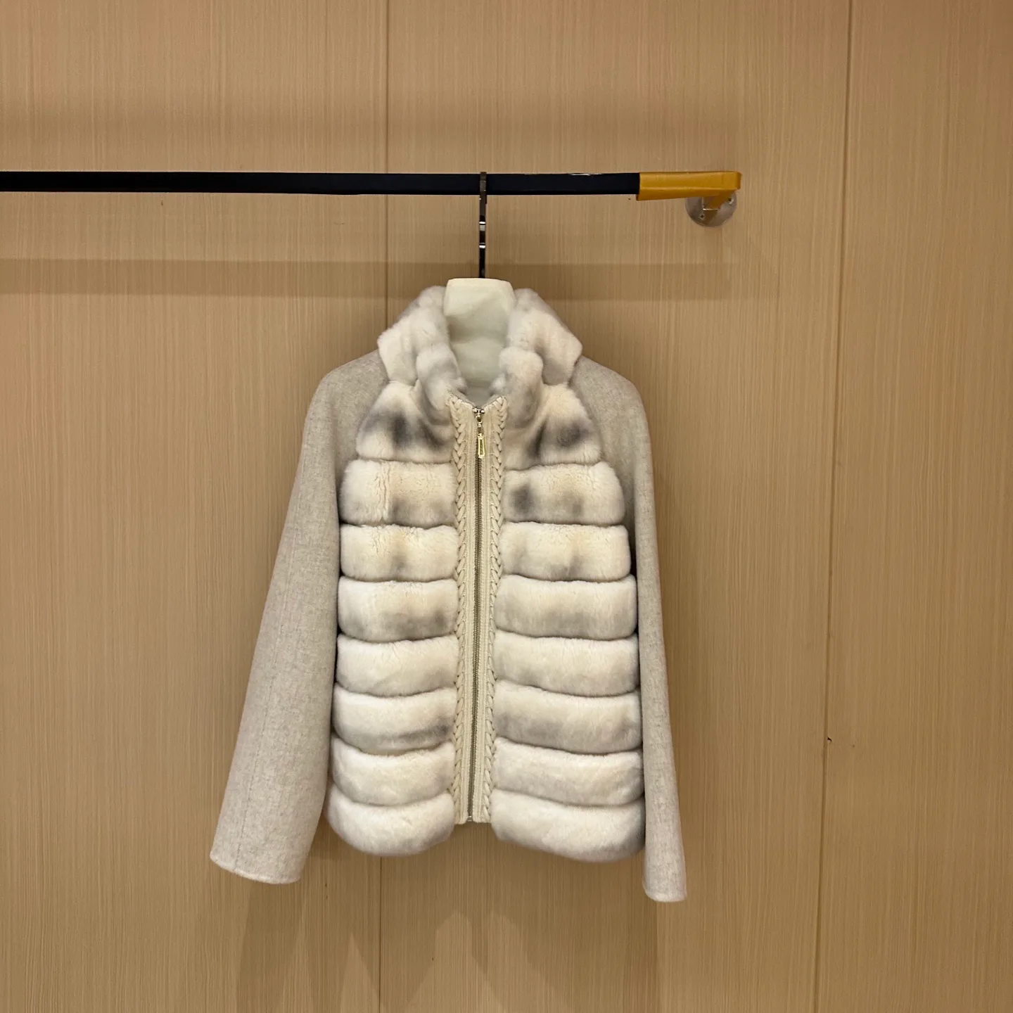 Куртки И Пуховики Женские Fendi 1128400