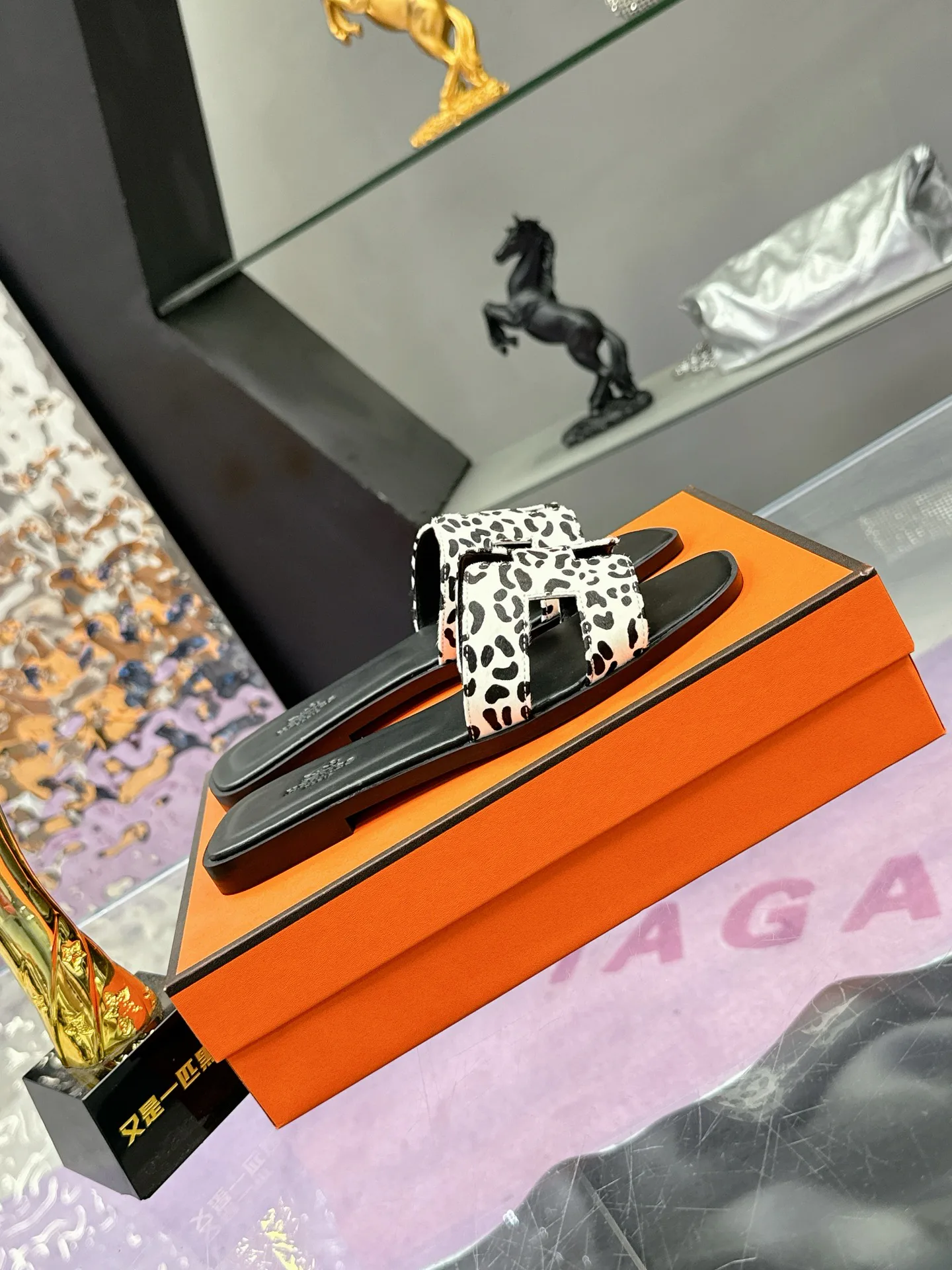 Шлепанцы Женские Hermes 17368592