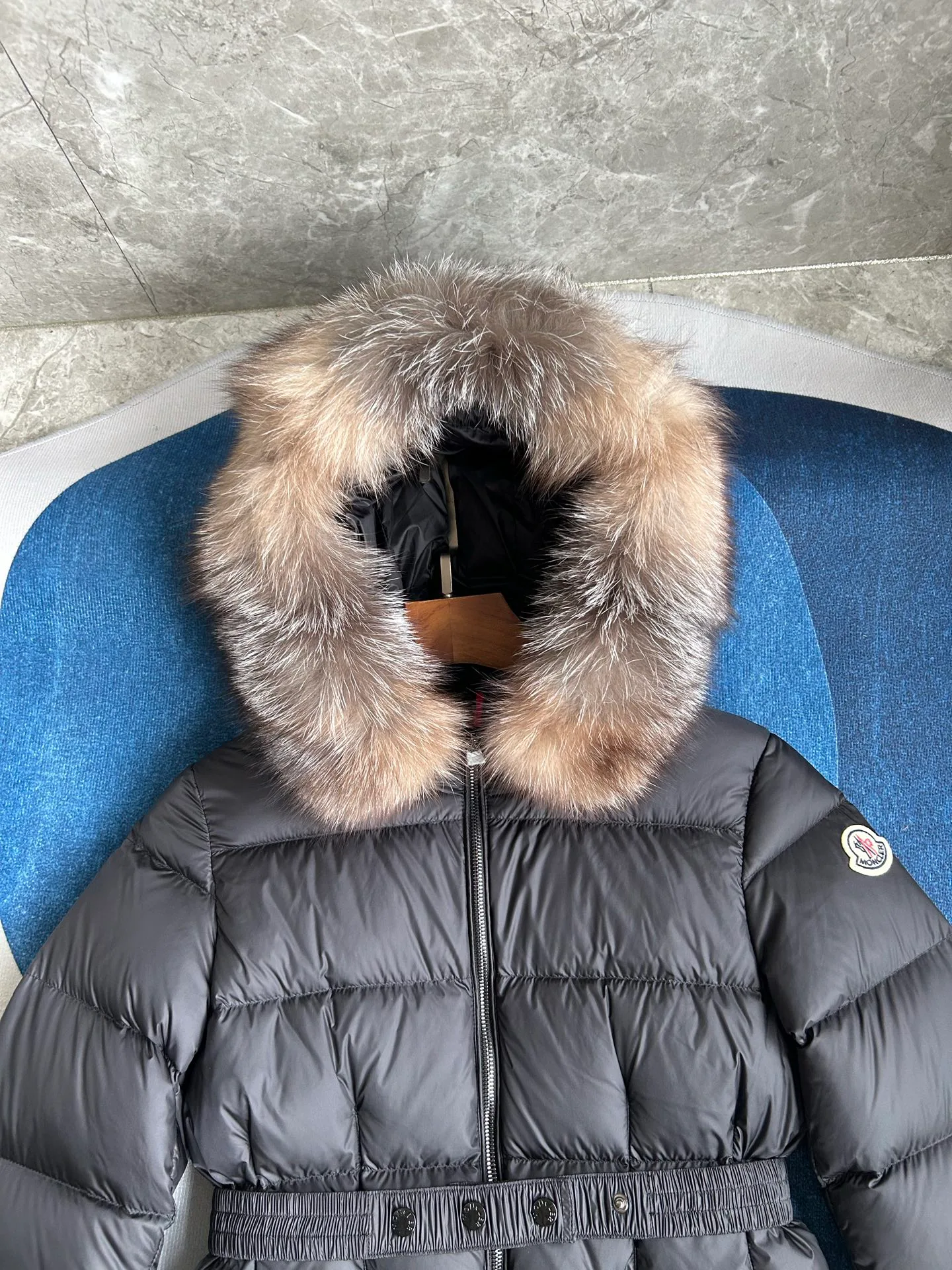 Куртки И Пуховики Женские Moncler 19462679
