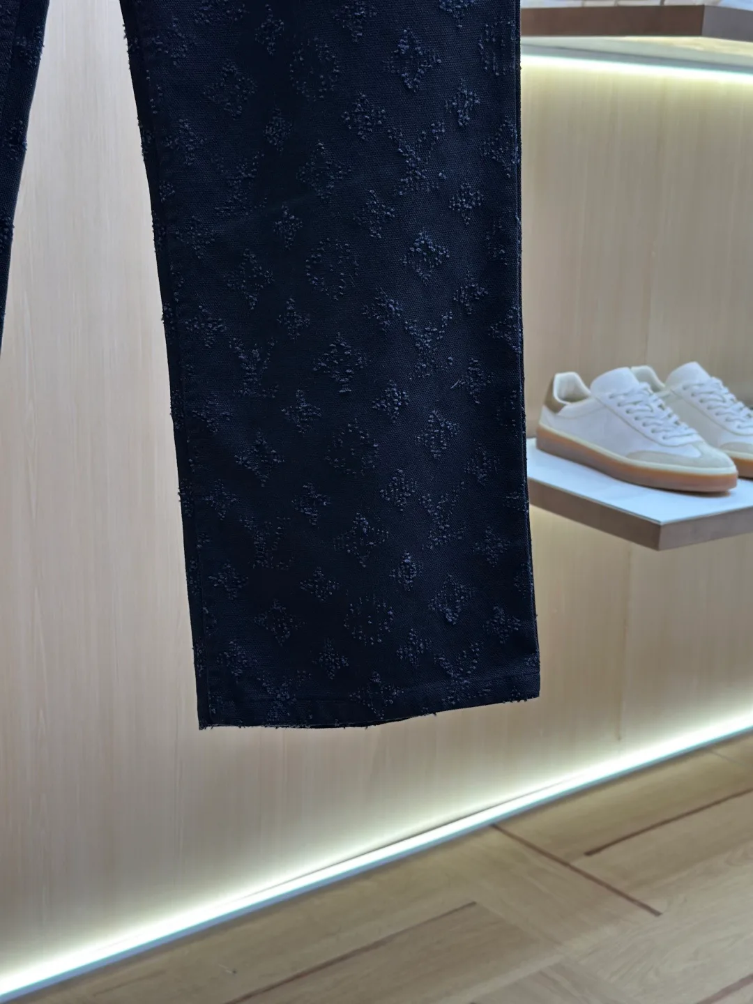 Джинсы Мужские Louis Vuitton 18599320
