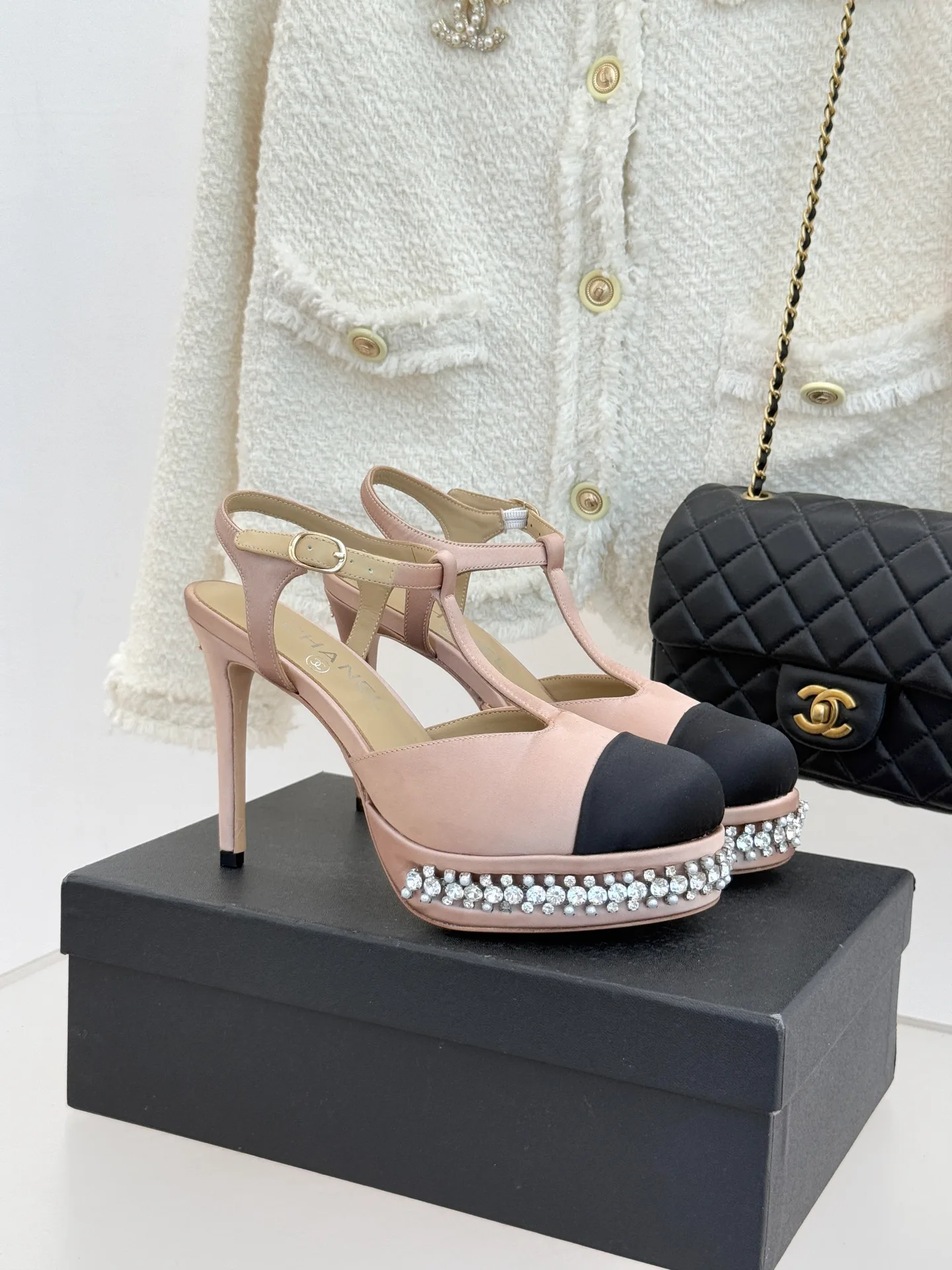 Босоножки Женские Chanel 11167397