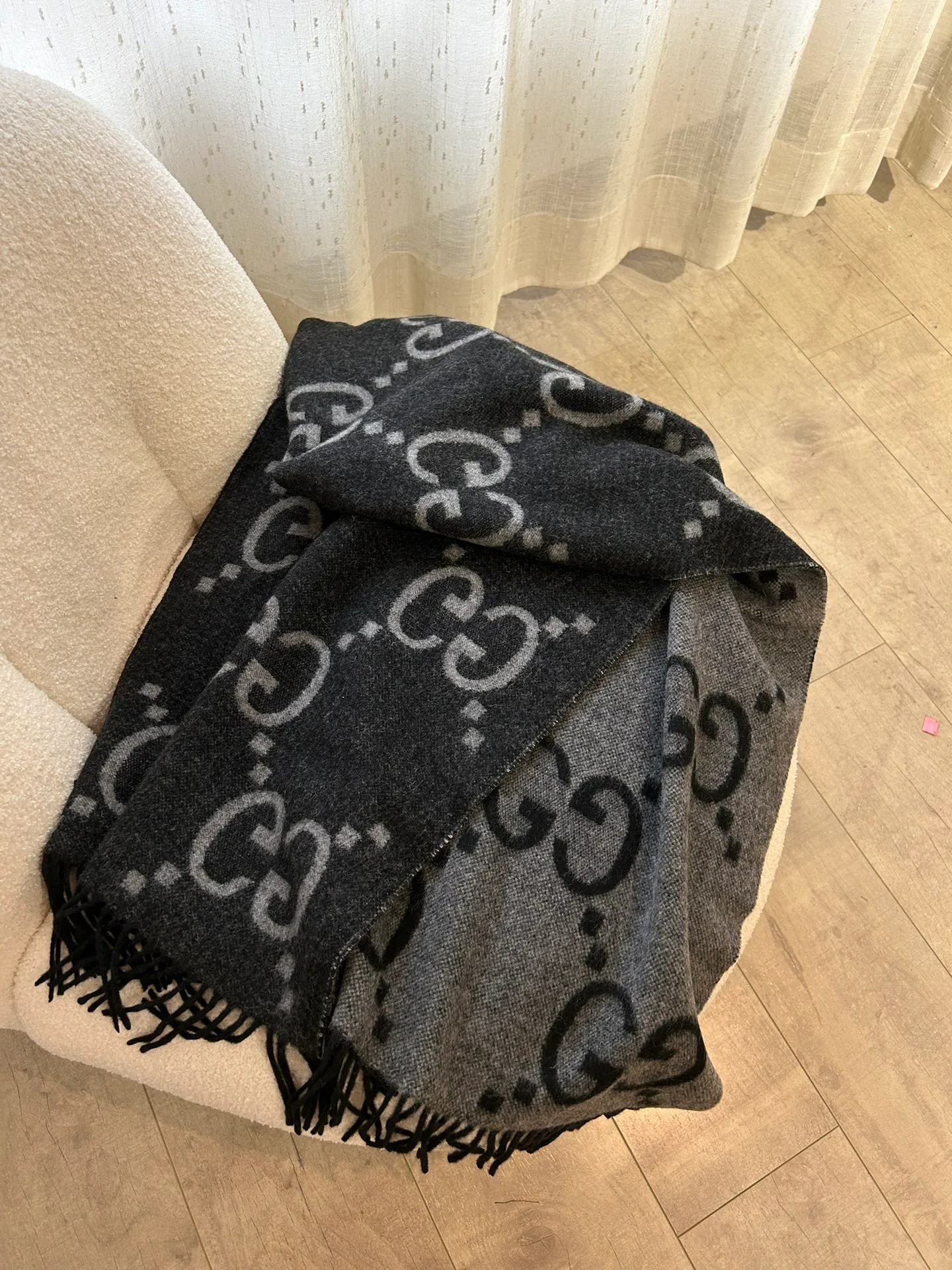 Шарфы Gucci 1635