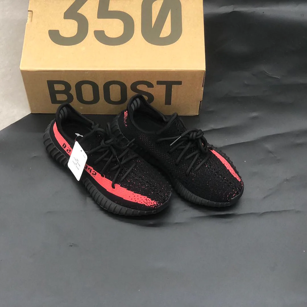 Кроссовки Женские Yeezy 17388166