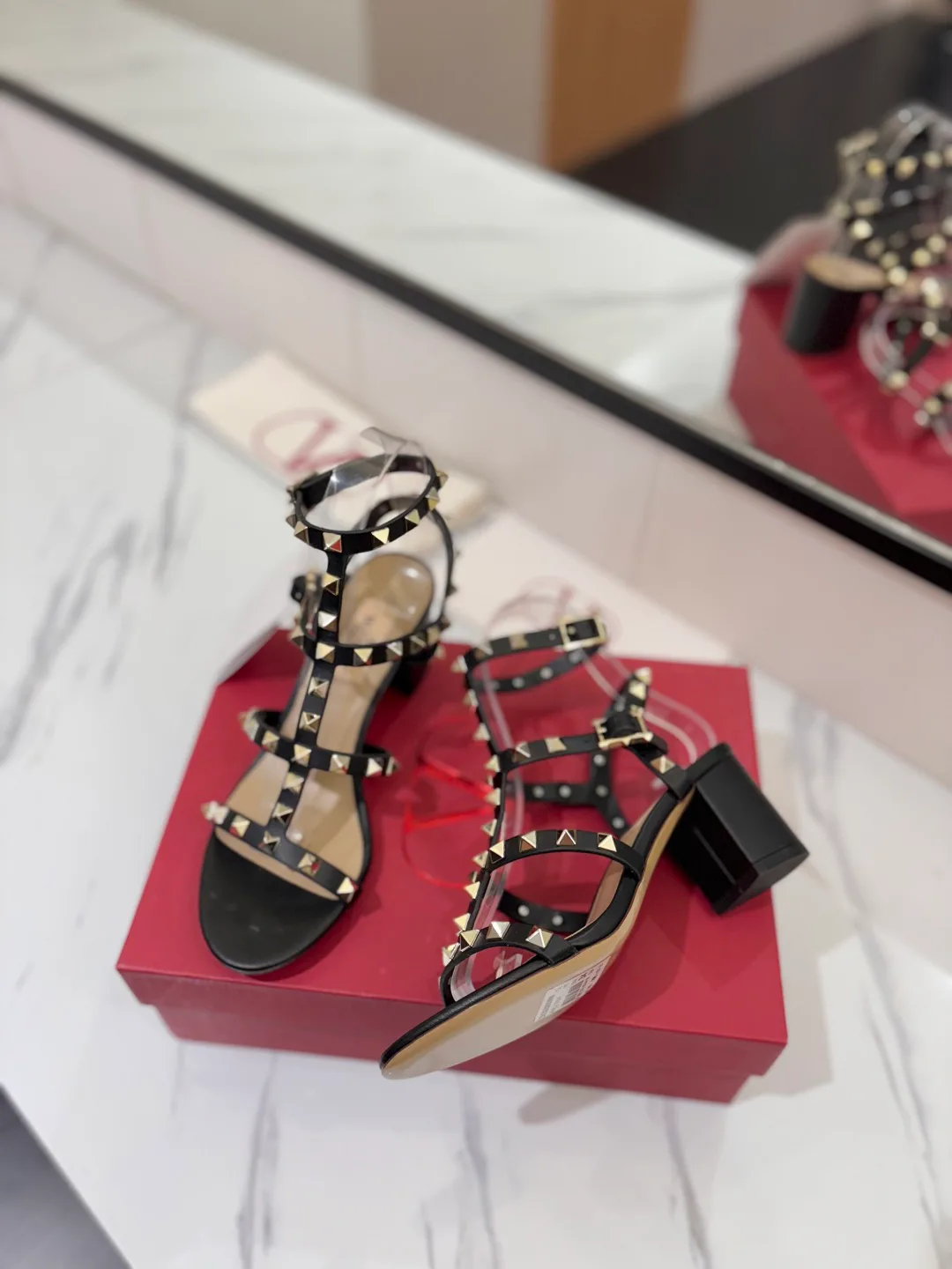 Босоножки Женские Valentino 11683074