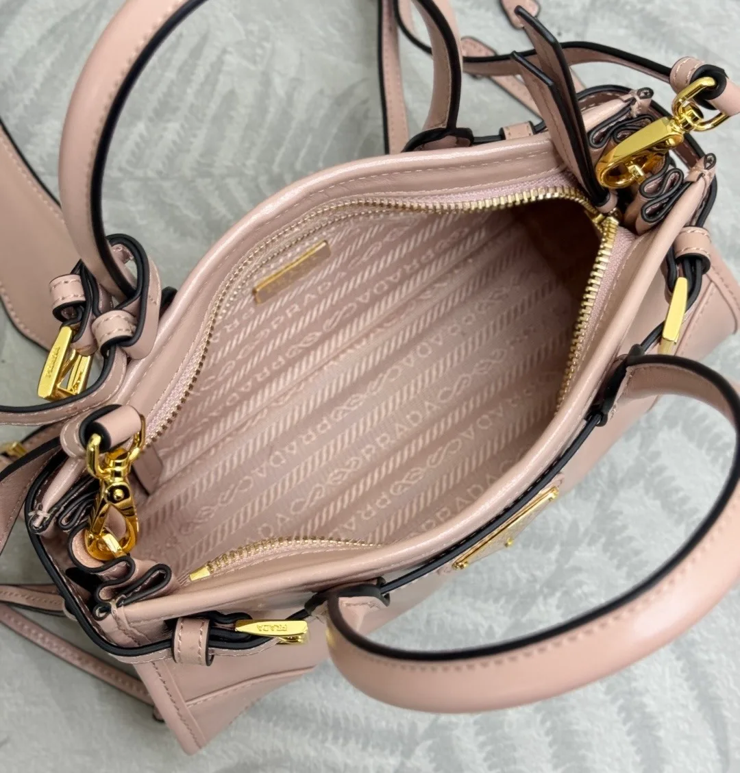 Сумки На Ремне Женские Prada 13223412