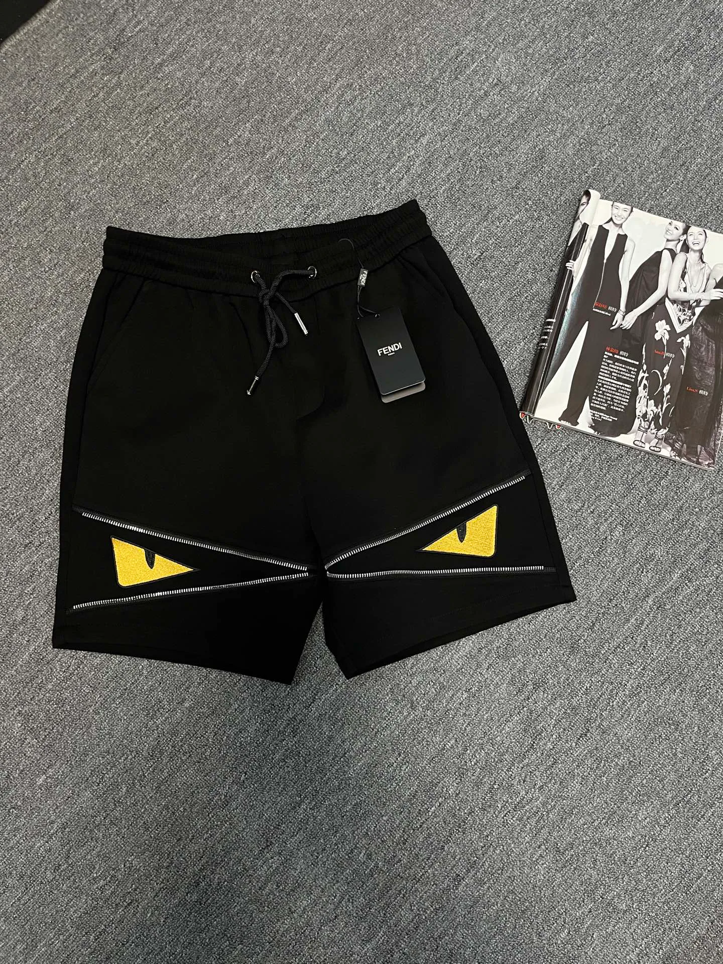 Шорты Мужские Fendi 12641000