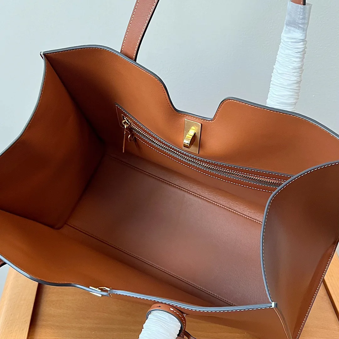 Классические Сумки Женские Celine 11532916