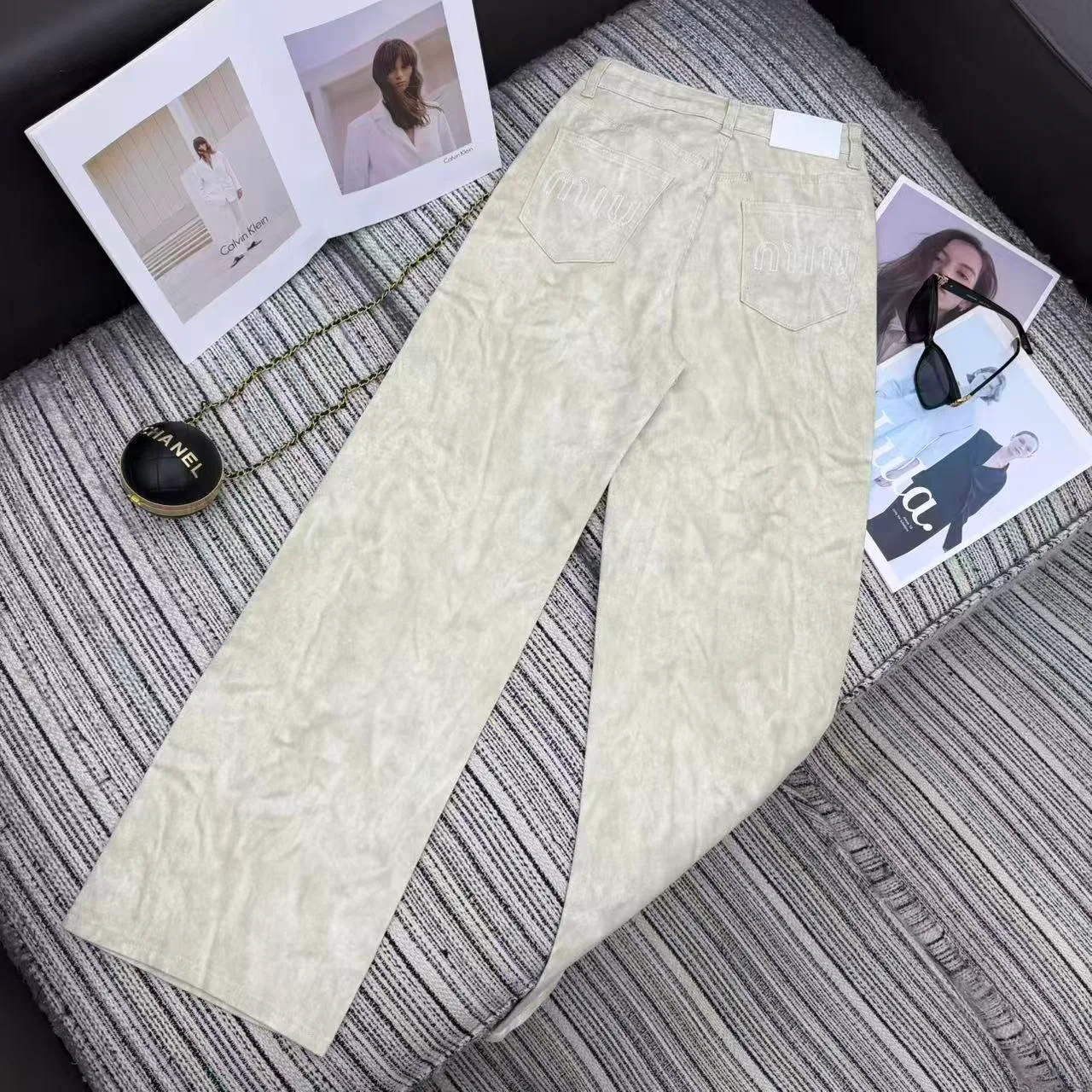 Джинсы Женские Miu Miu 10380534