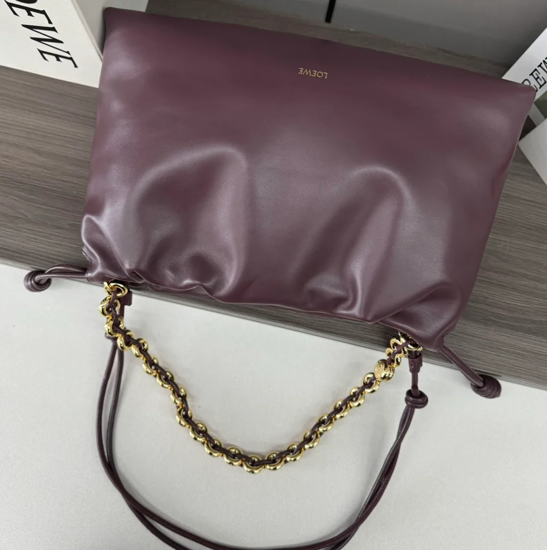 Классические Сумки Женские Loewe 11699882
