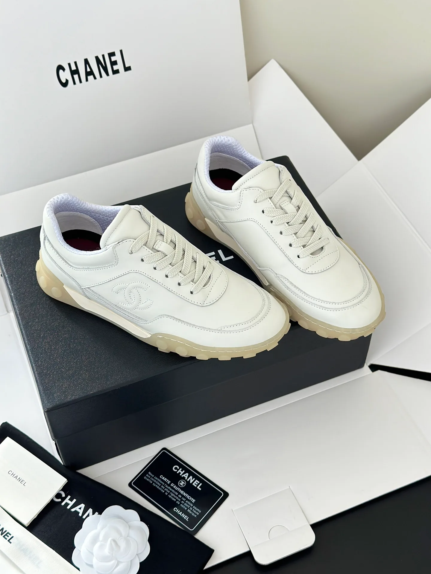 Кроссовки Женские Chanel 18764991