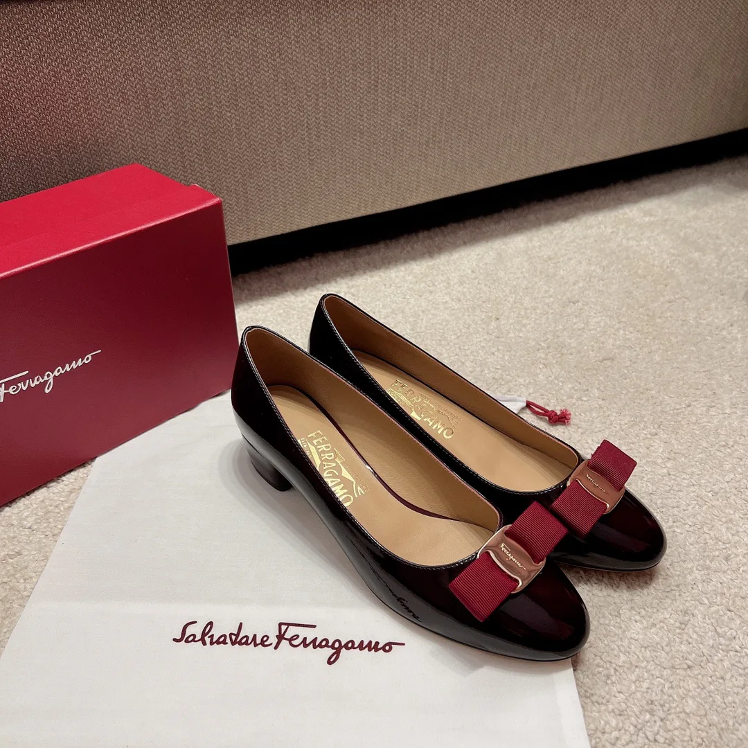 Туфли Женские Salvatore Ferragamo 11902004