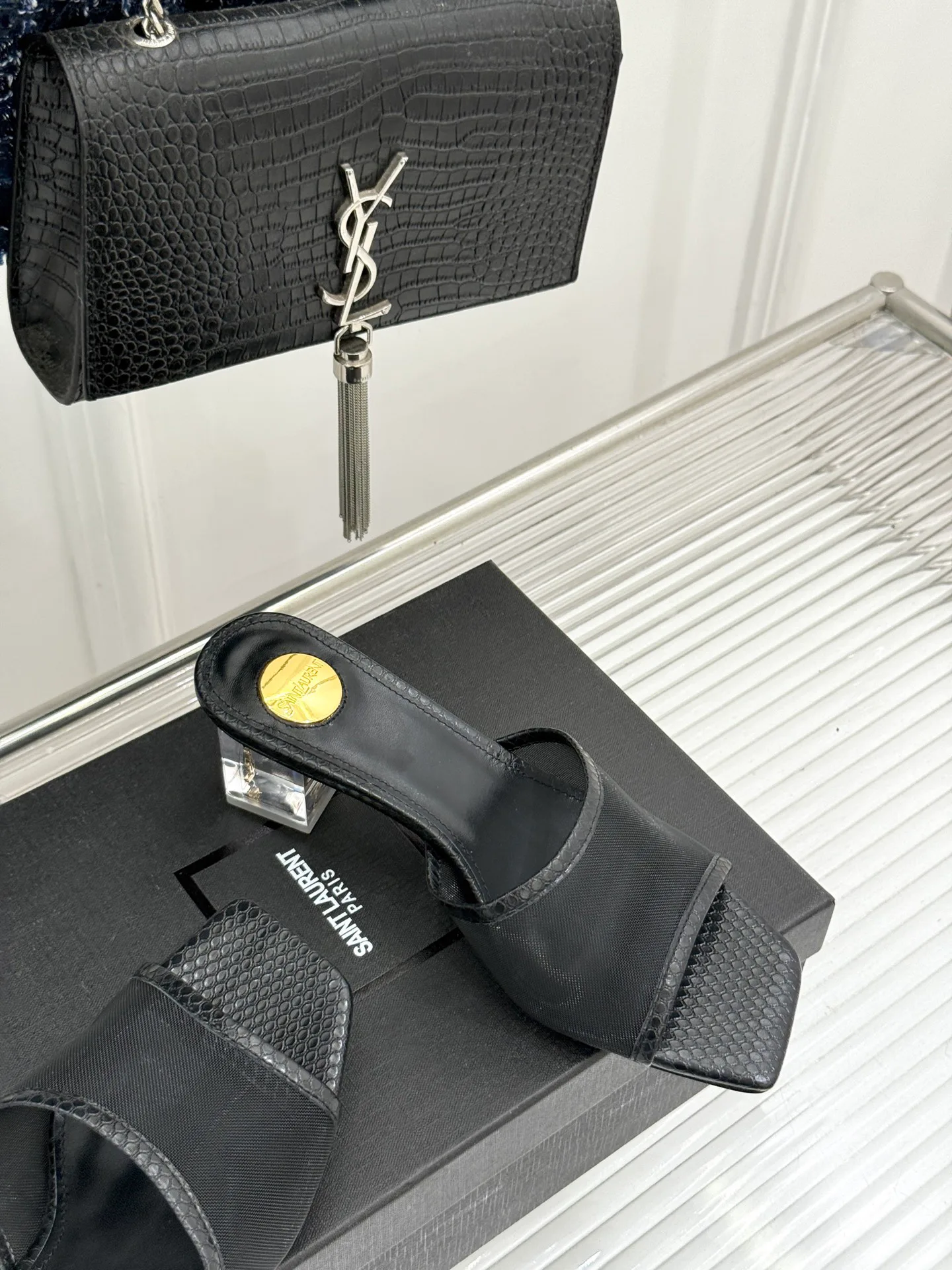 Босоножки Женские Saint Laurent 17024885