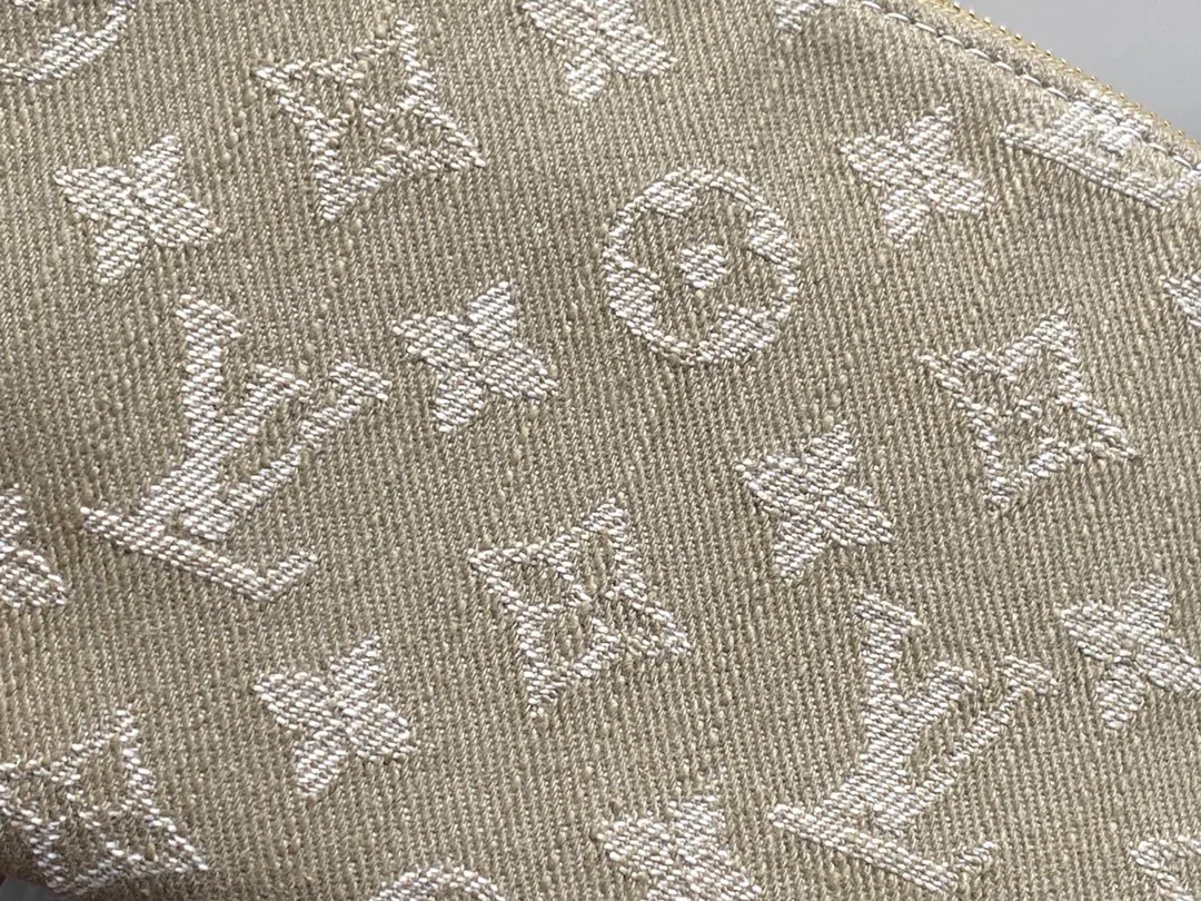 Клатчи Женские Louis Vuitton 11778085