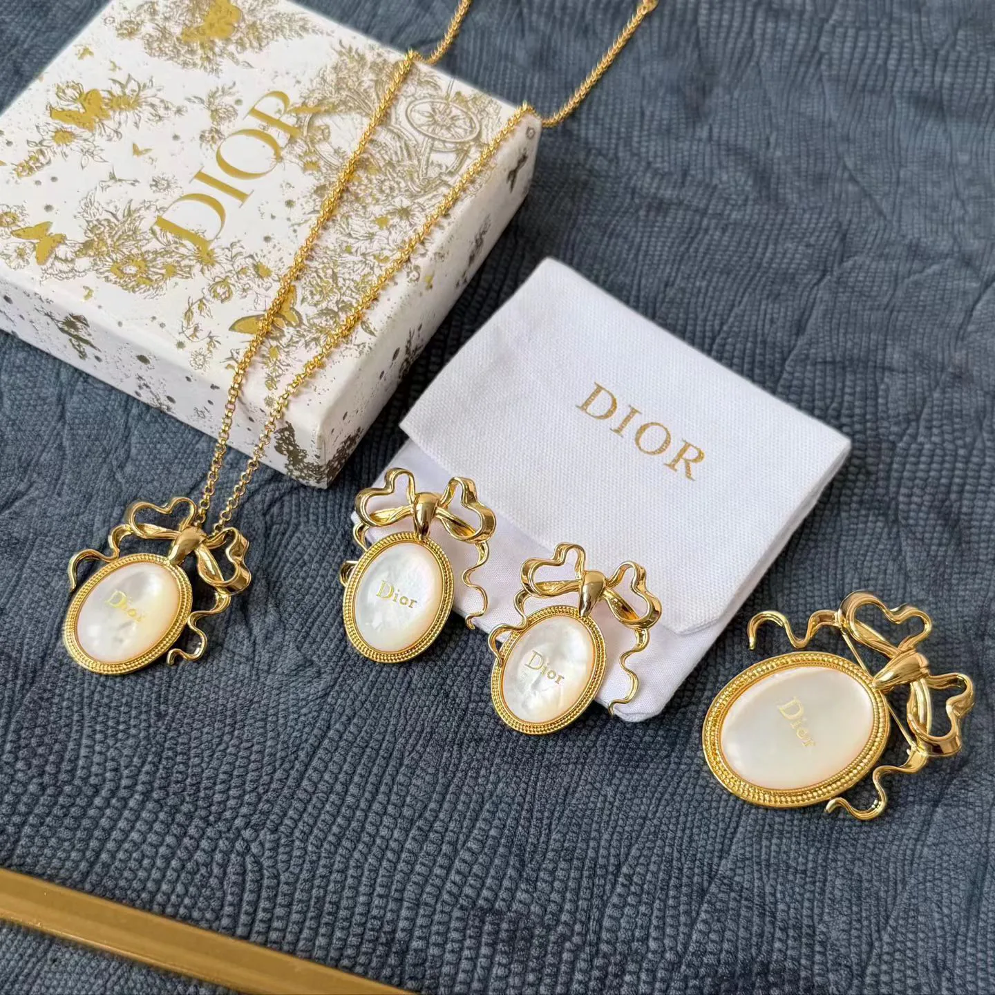 Бижутерия Christian Dior 18122382