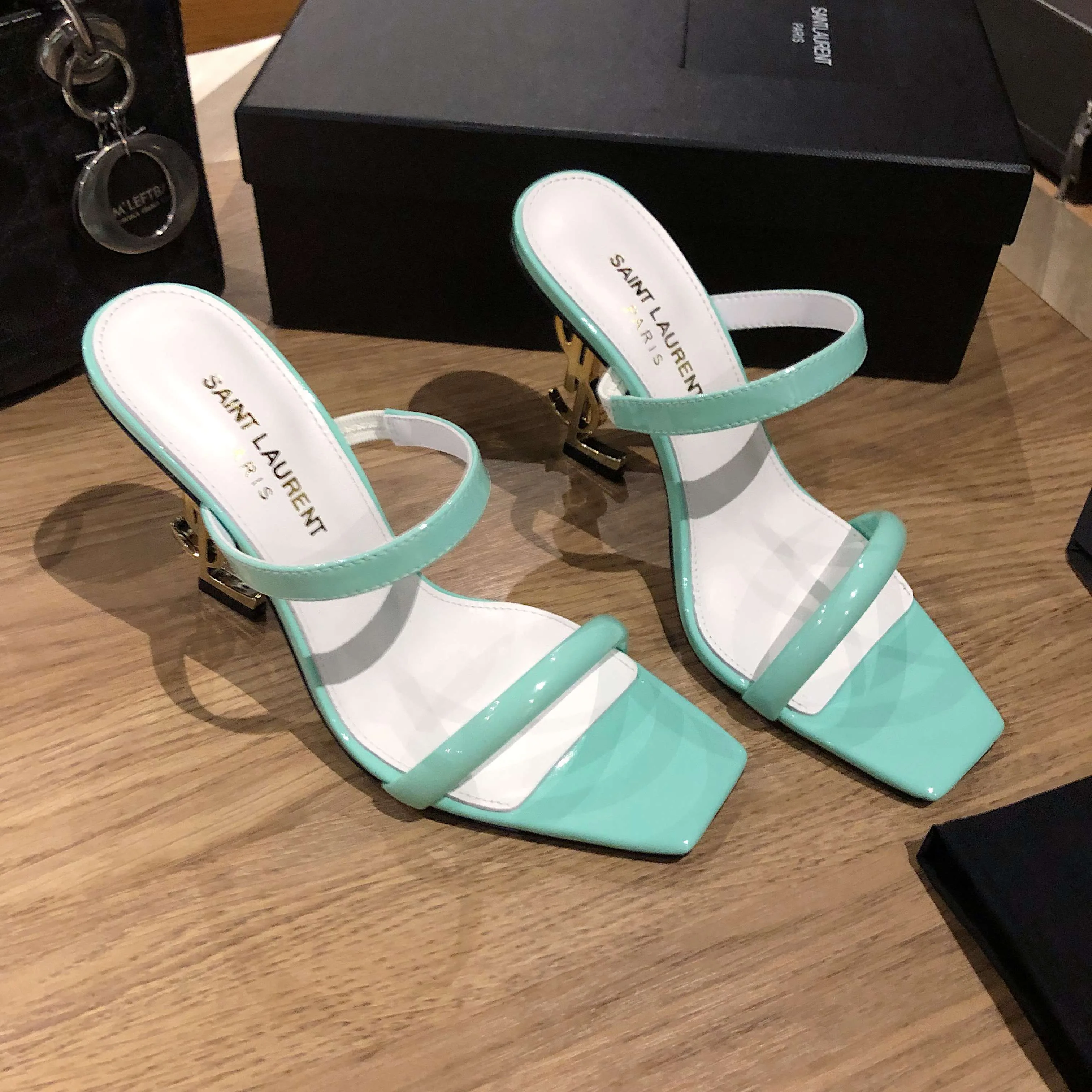 Босоножки Женские Saint Laurent 11220497