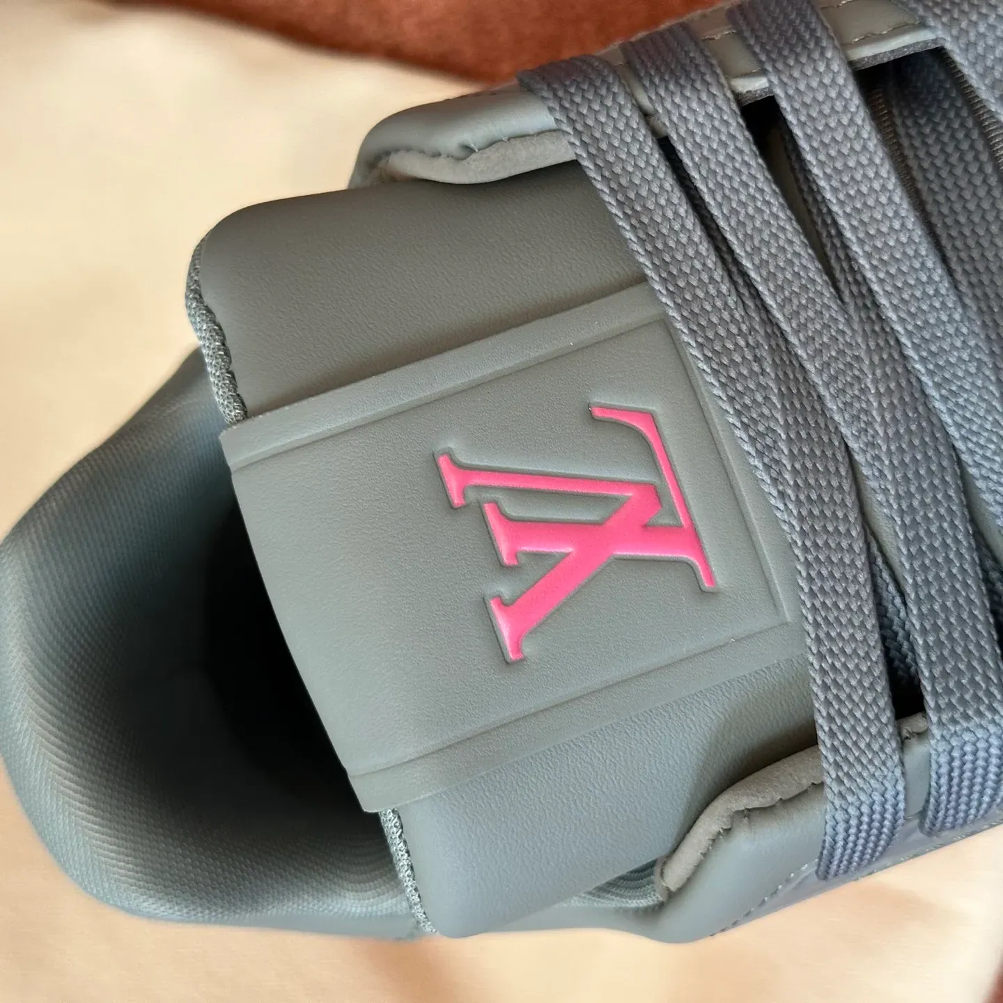 Кроссовки Женские Louis Vuitton 265512