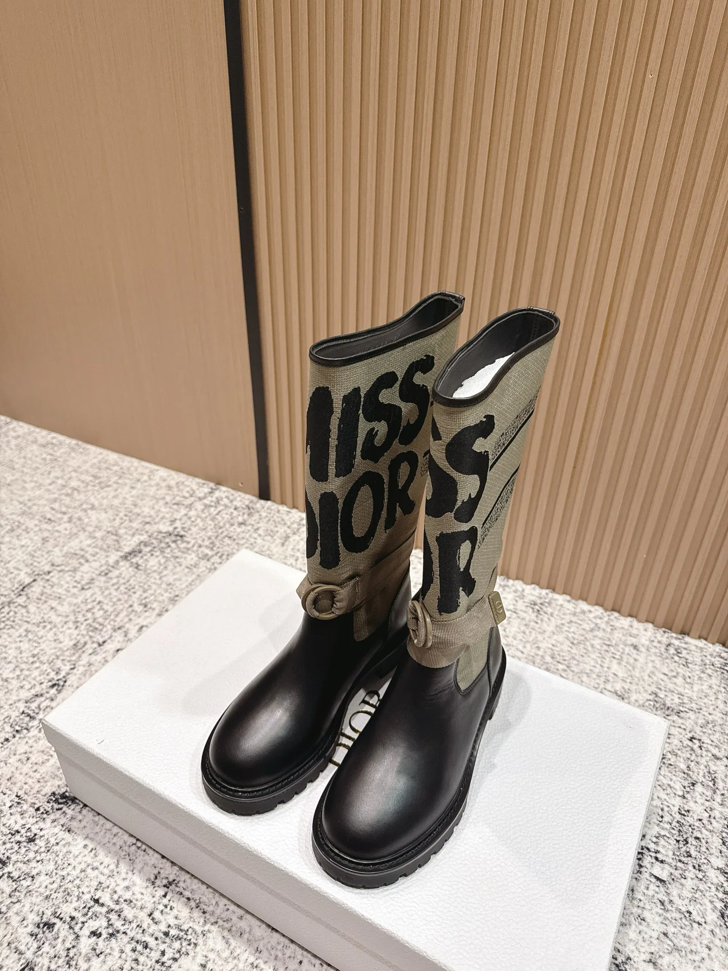 Сапоги Женские Christian Dior 569472