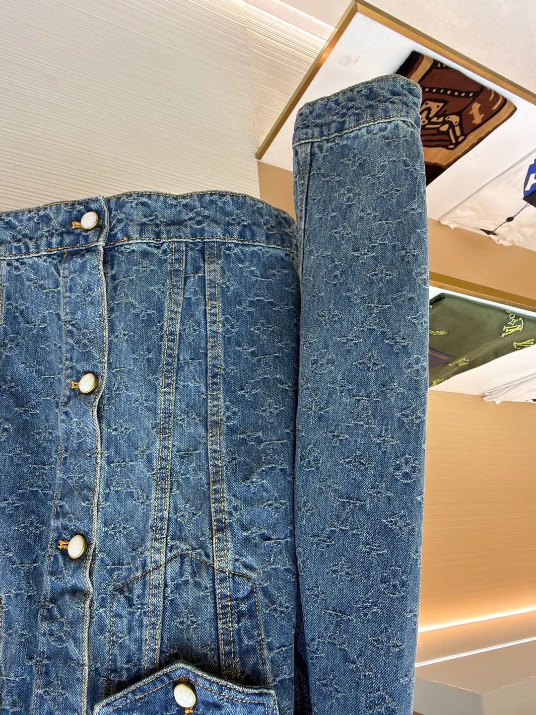 Куртки Женские Louis Vuitton 118653