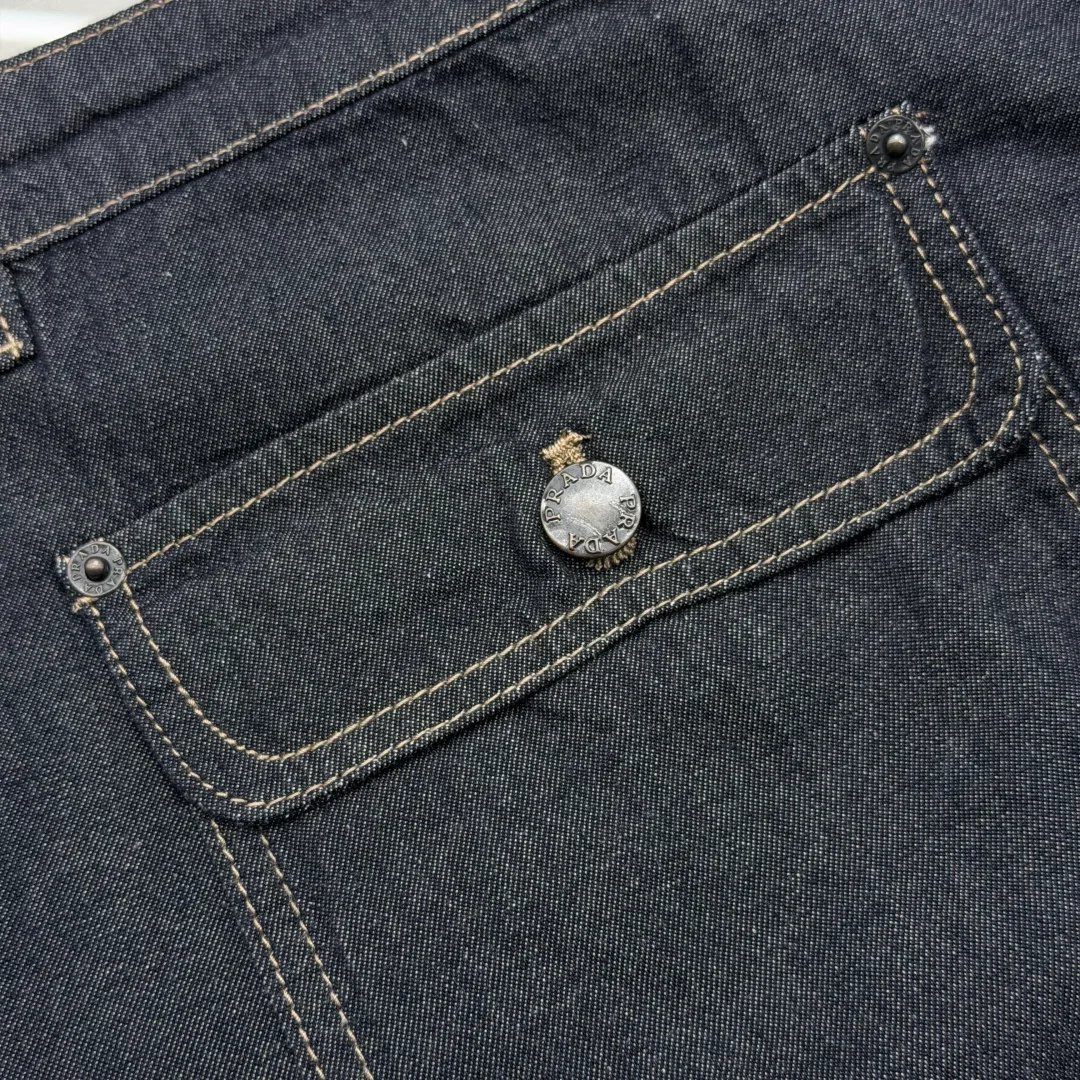Джинсы Мужские Prada 18630973
