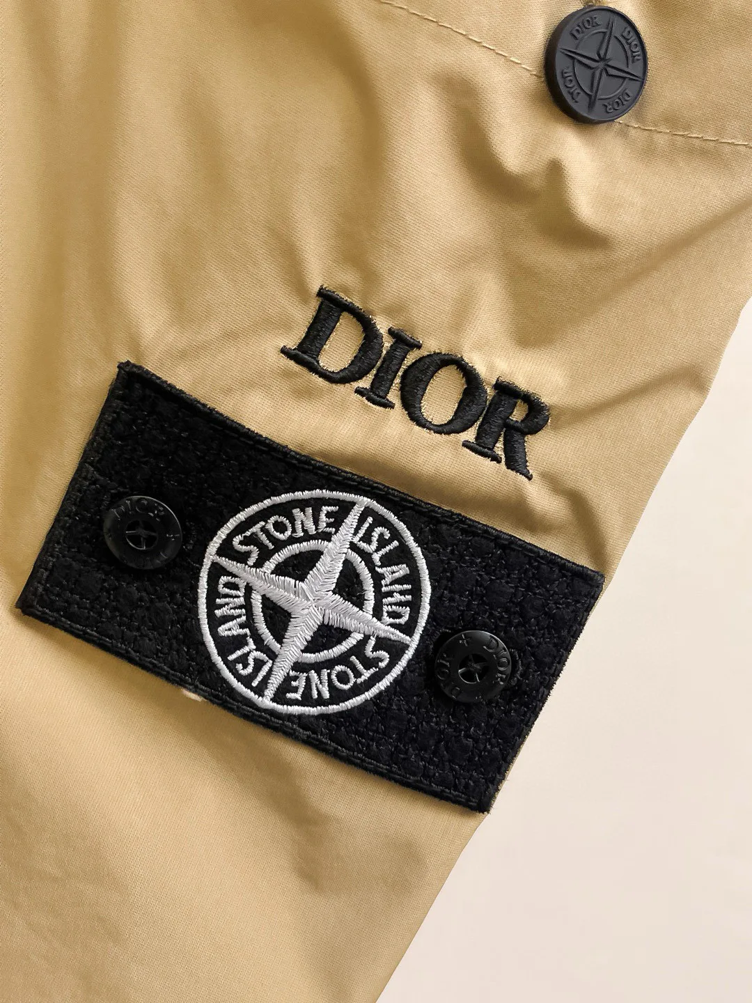 Шорты Мужские Stone Island 11694908