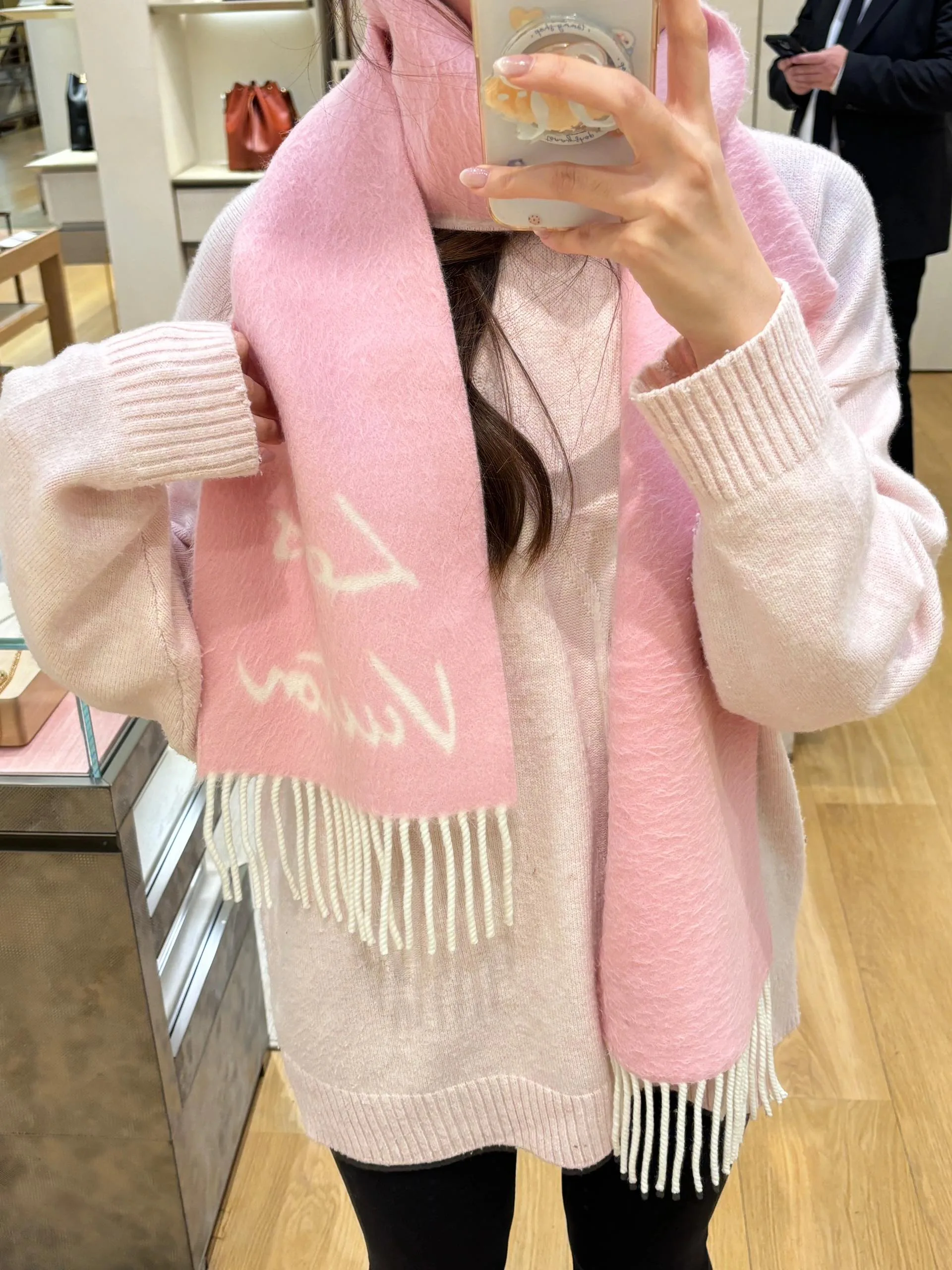 Шарфы Louis Vuitton 1609