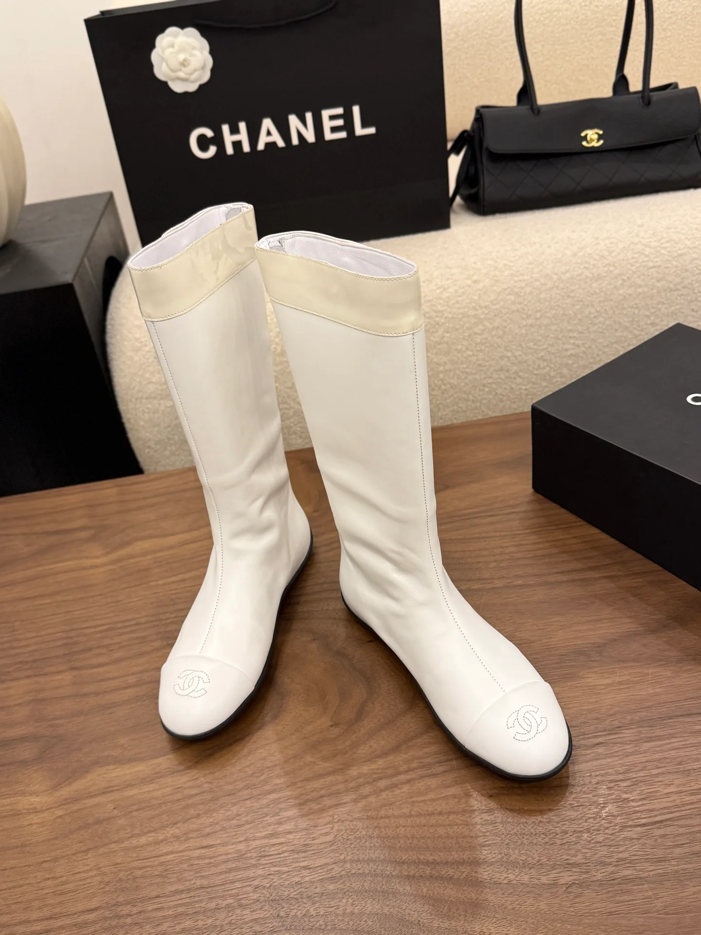 Сапоги Женские Chanel 18223567