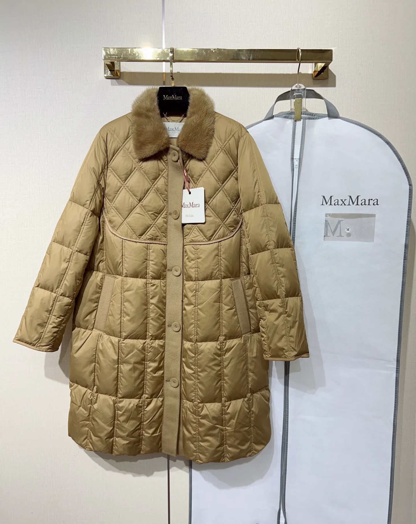 Куртки И Пуховики Женские Max Mara 18734083