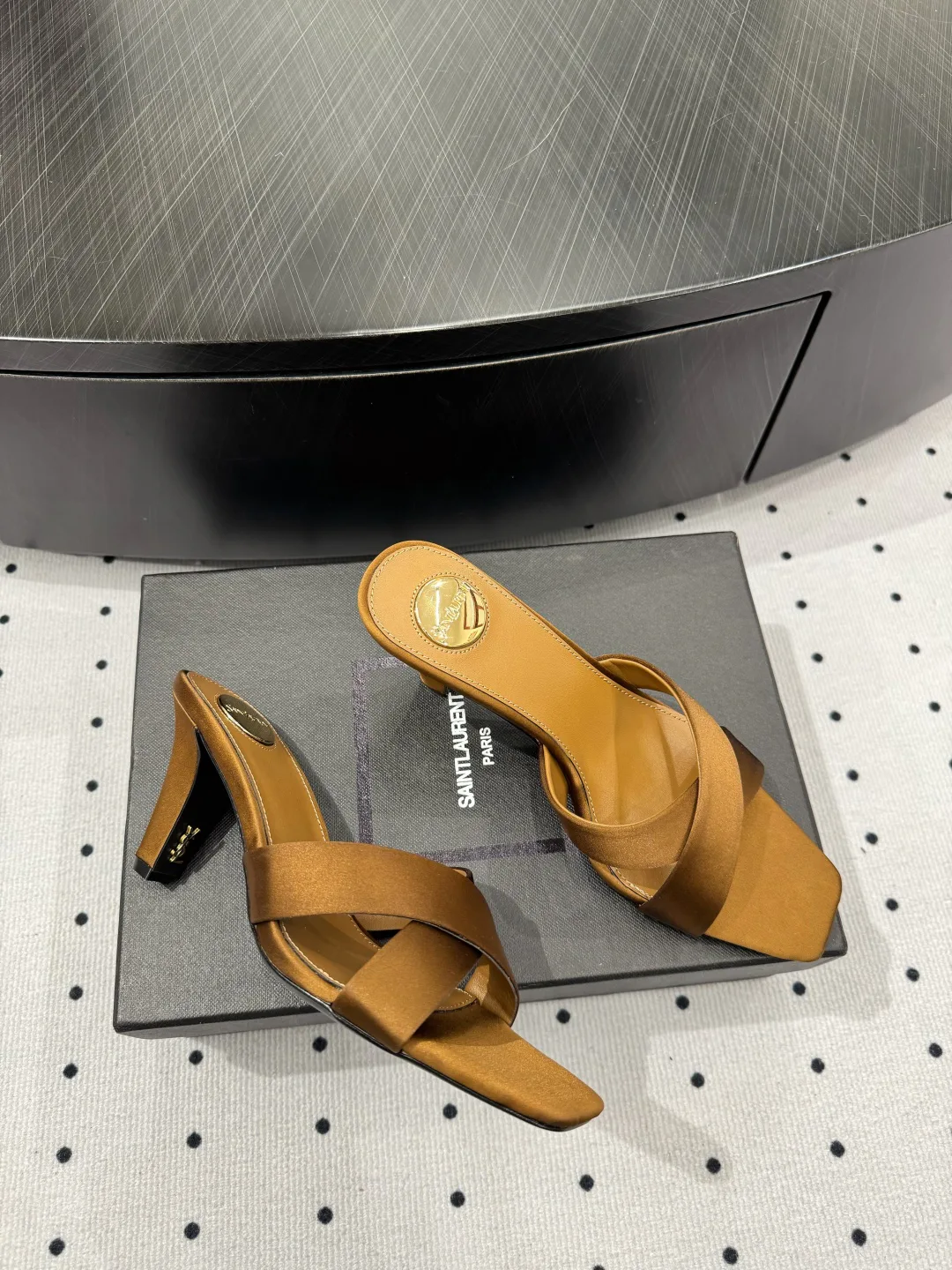 Босоножки Женские Saint Laurent 30714