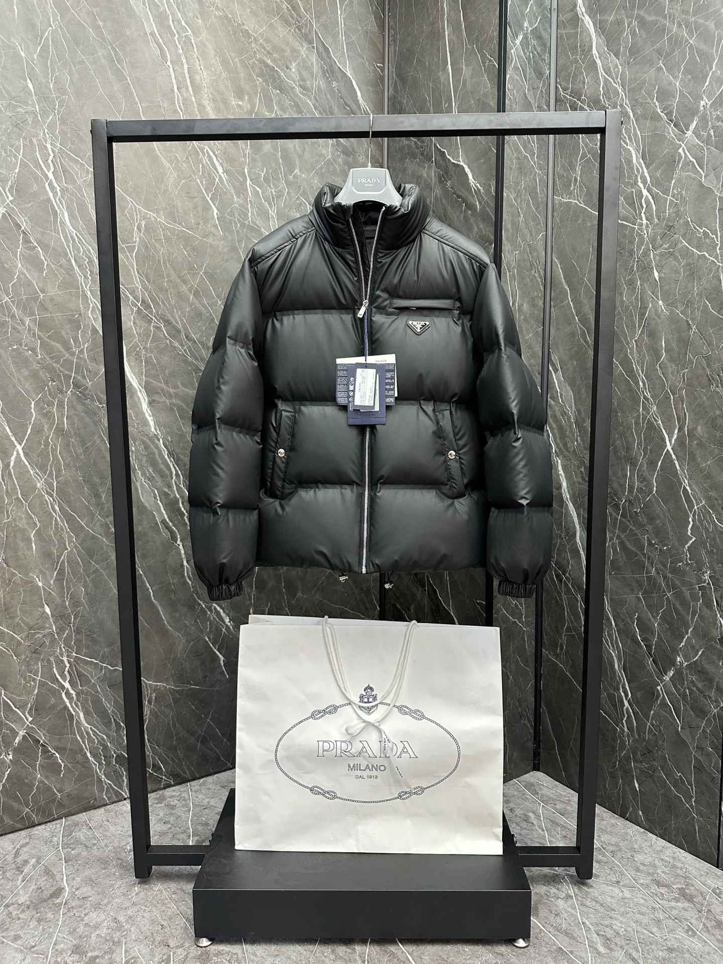 Куртки И Пуховики Мужские Prada 17932035
