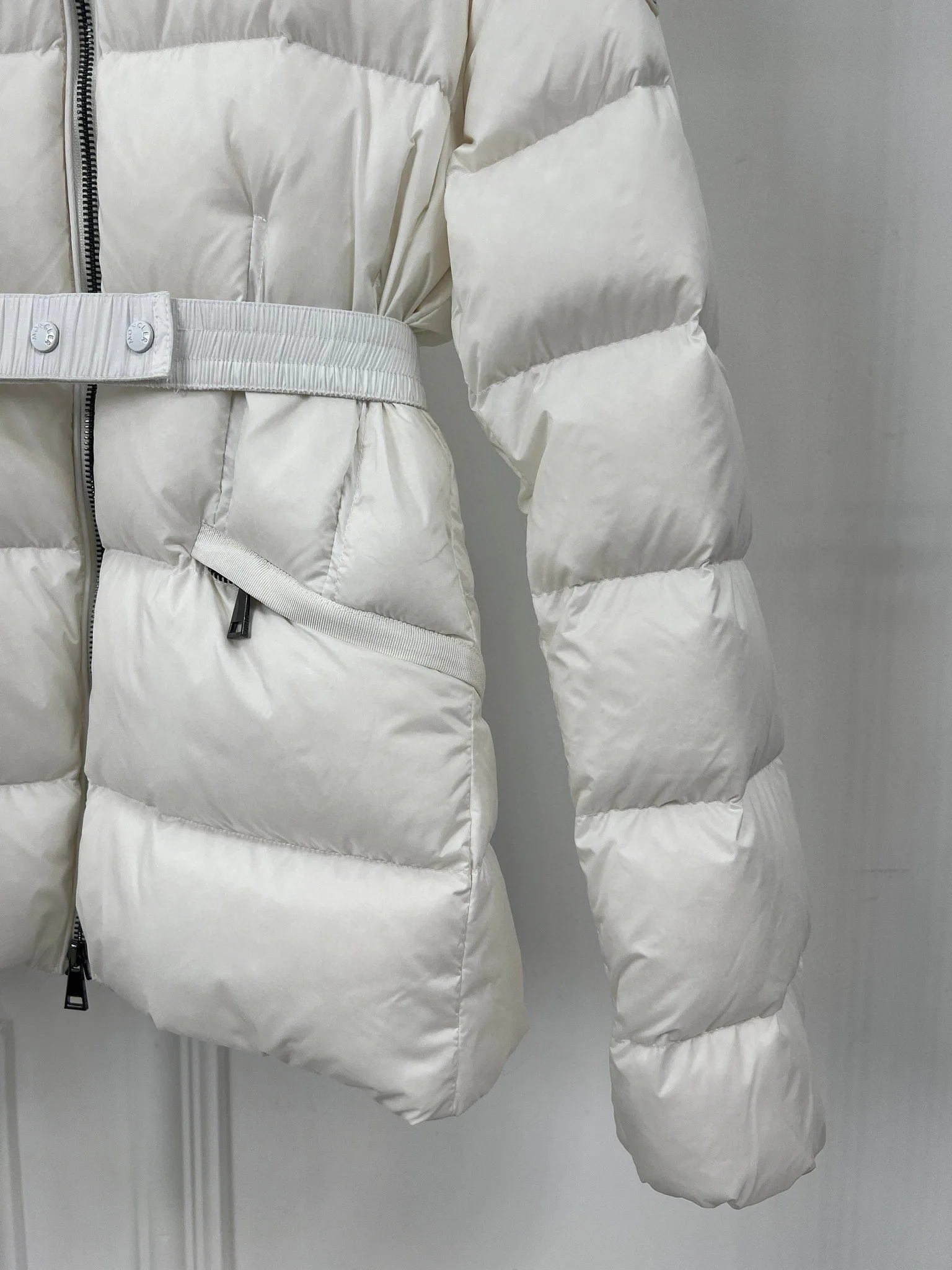 Куртки И Пуховики Женские Moncler 18416114