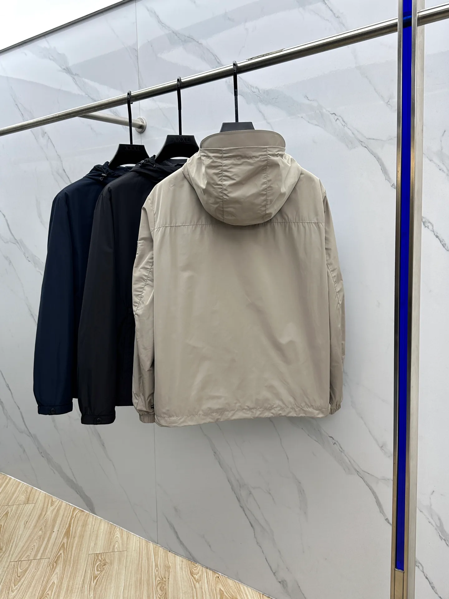 Куртки И Пуховики Мужские Prada 18246783