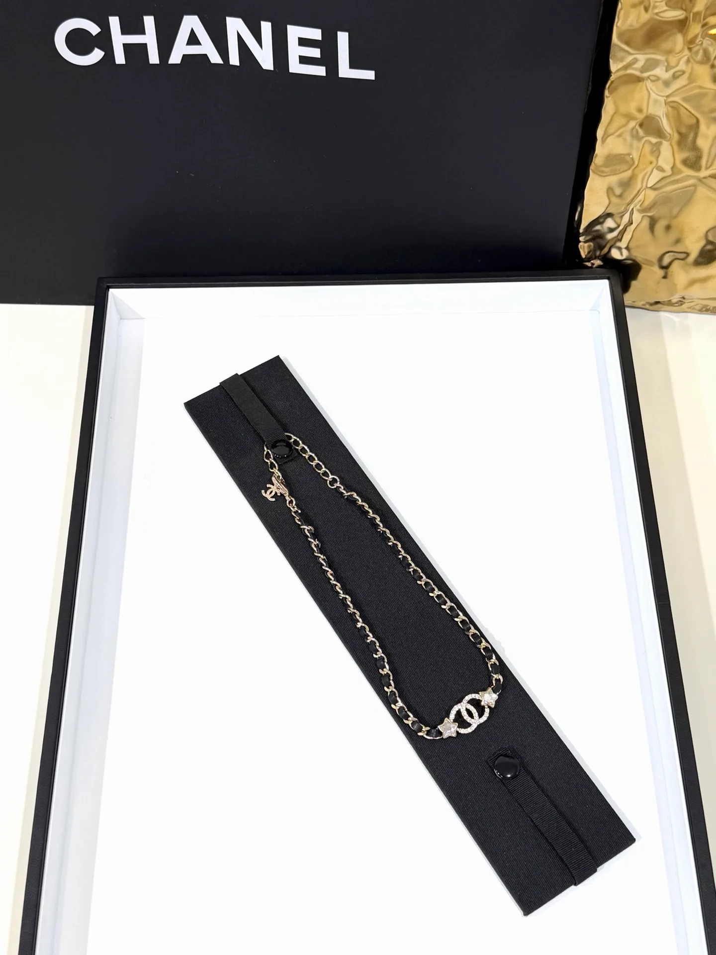 Бижутерия Chanel 18190310